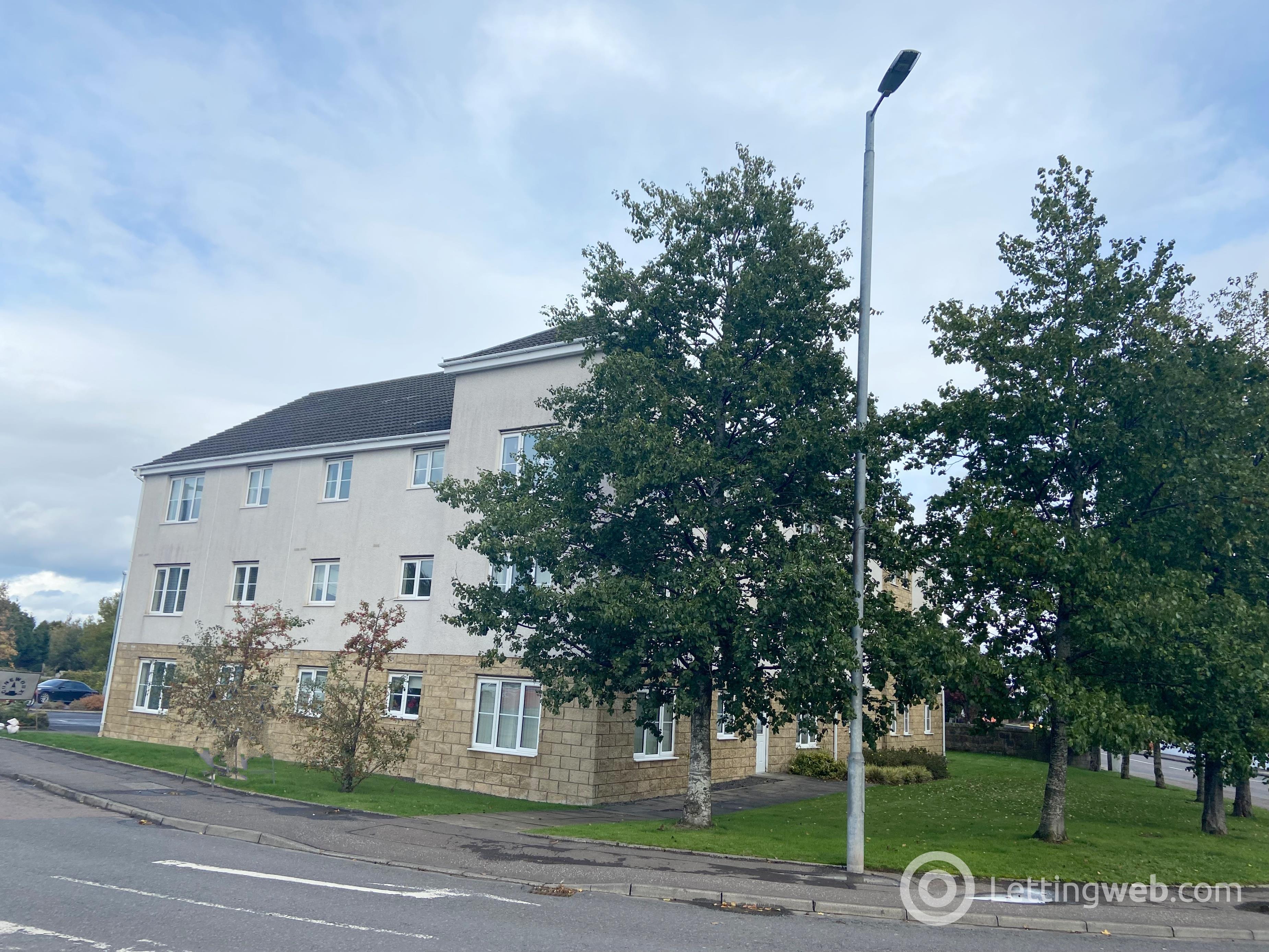 Property to rent in West Wellhall Wynd, Hamilton, ML3 9GA