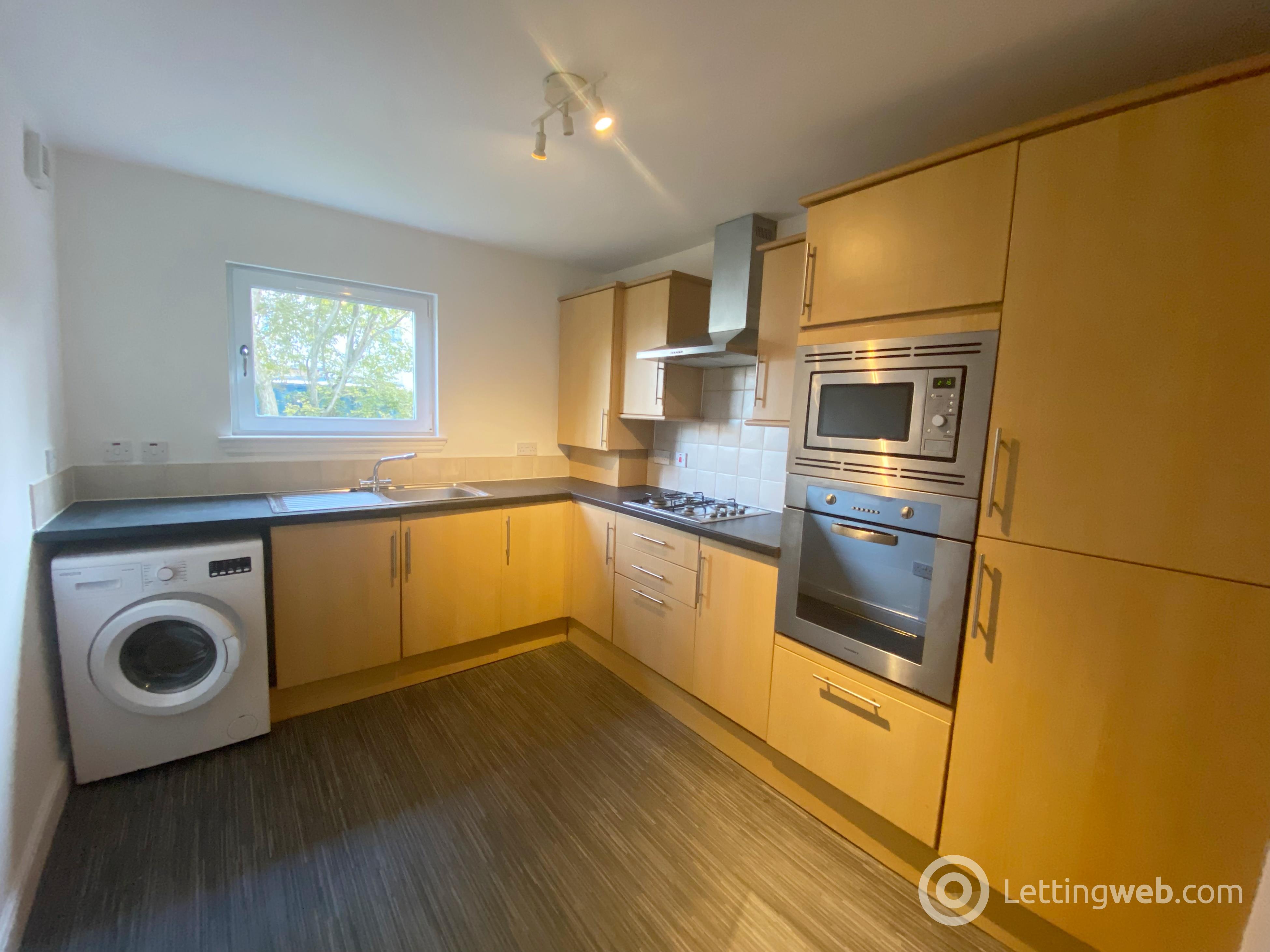 Property to rent in Warren Road, Hamilton, ML3 7QJ
