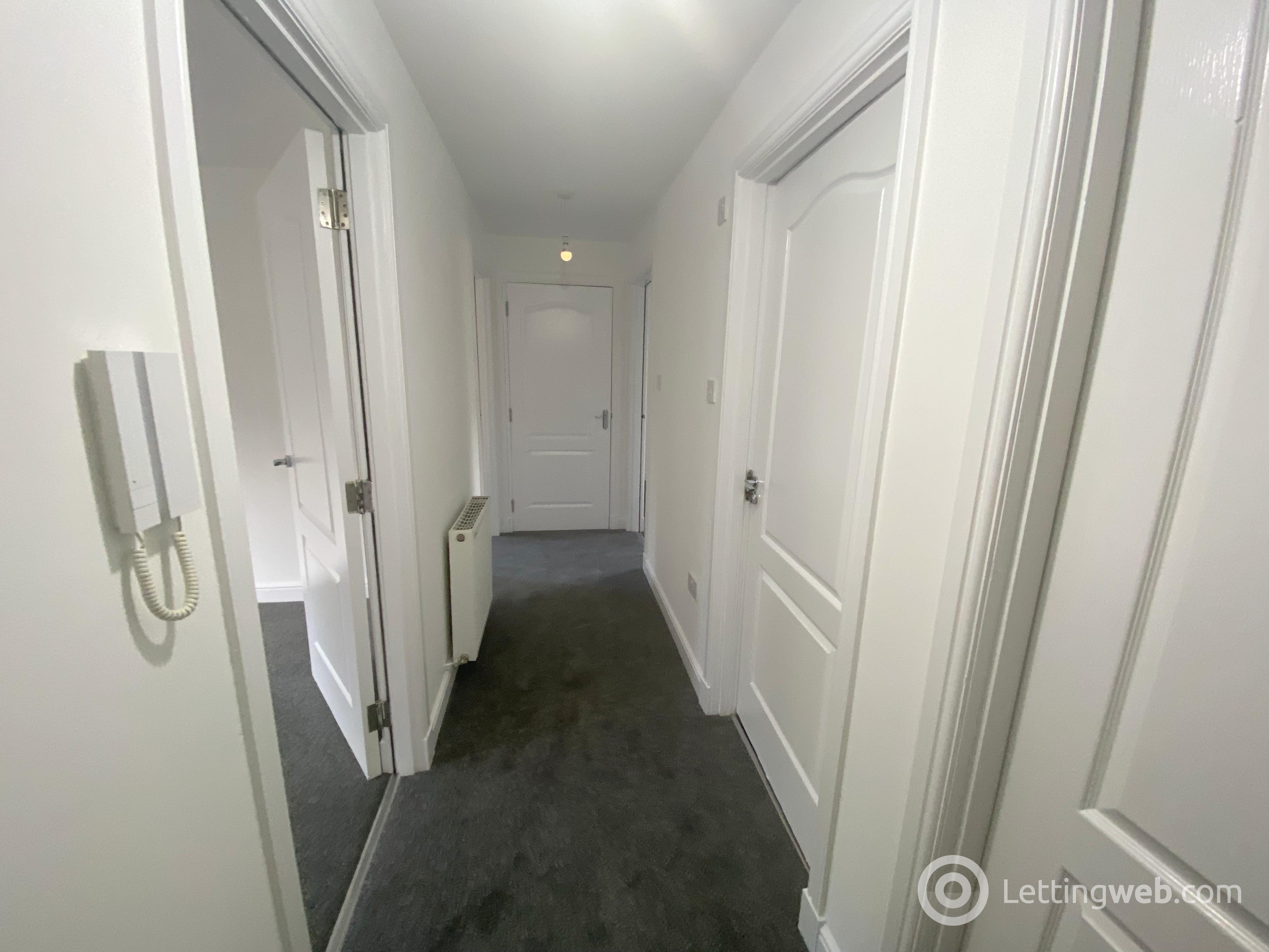 Property to rent in Warren Road, Hamilton, ML3 7QJ