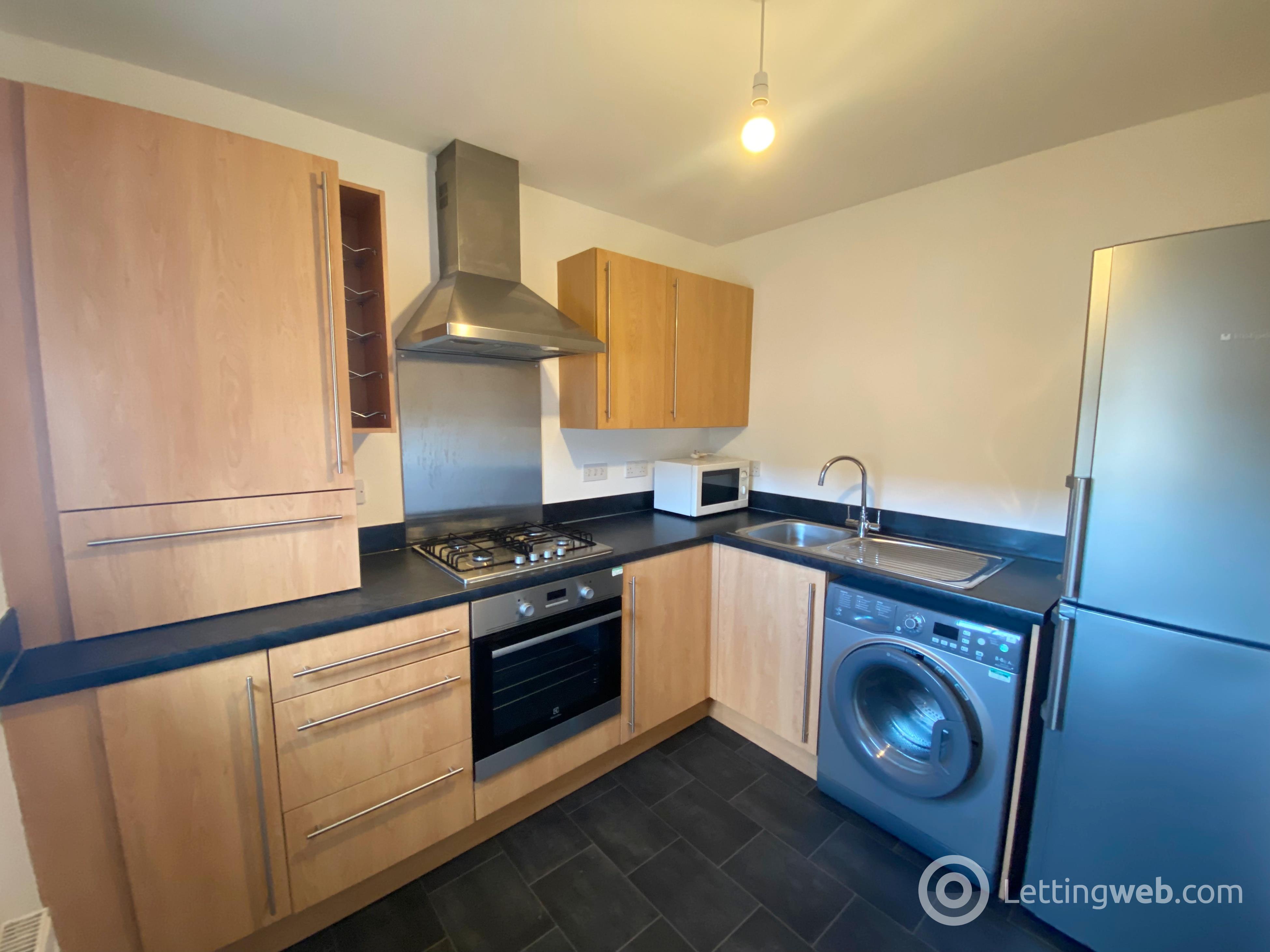 Property to rent in Cooper Crescent, Ferniegair, Hamilton, ML3 7FT