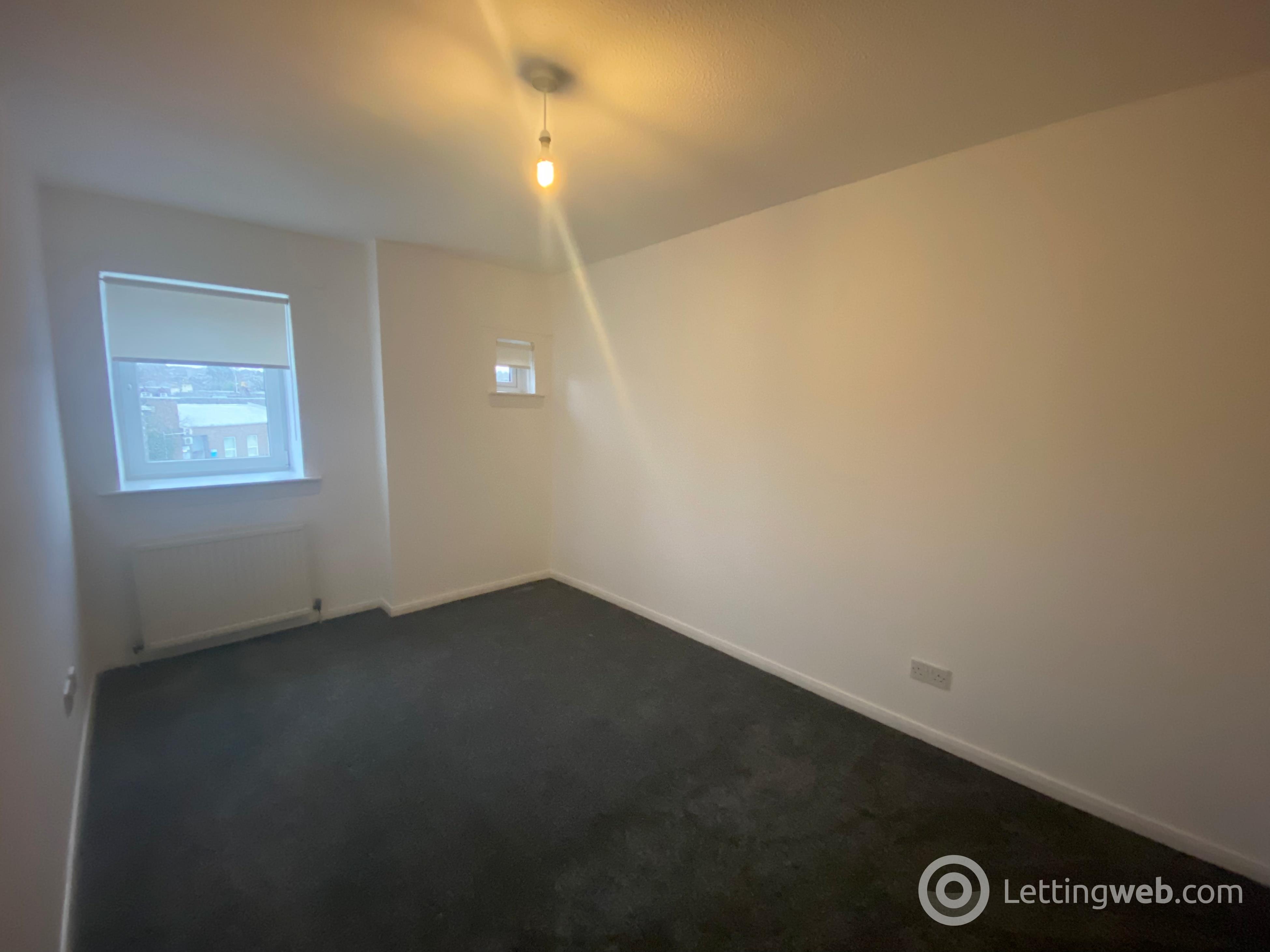 Property to rent in Park View, Strathaven, ML10 6NW