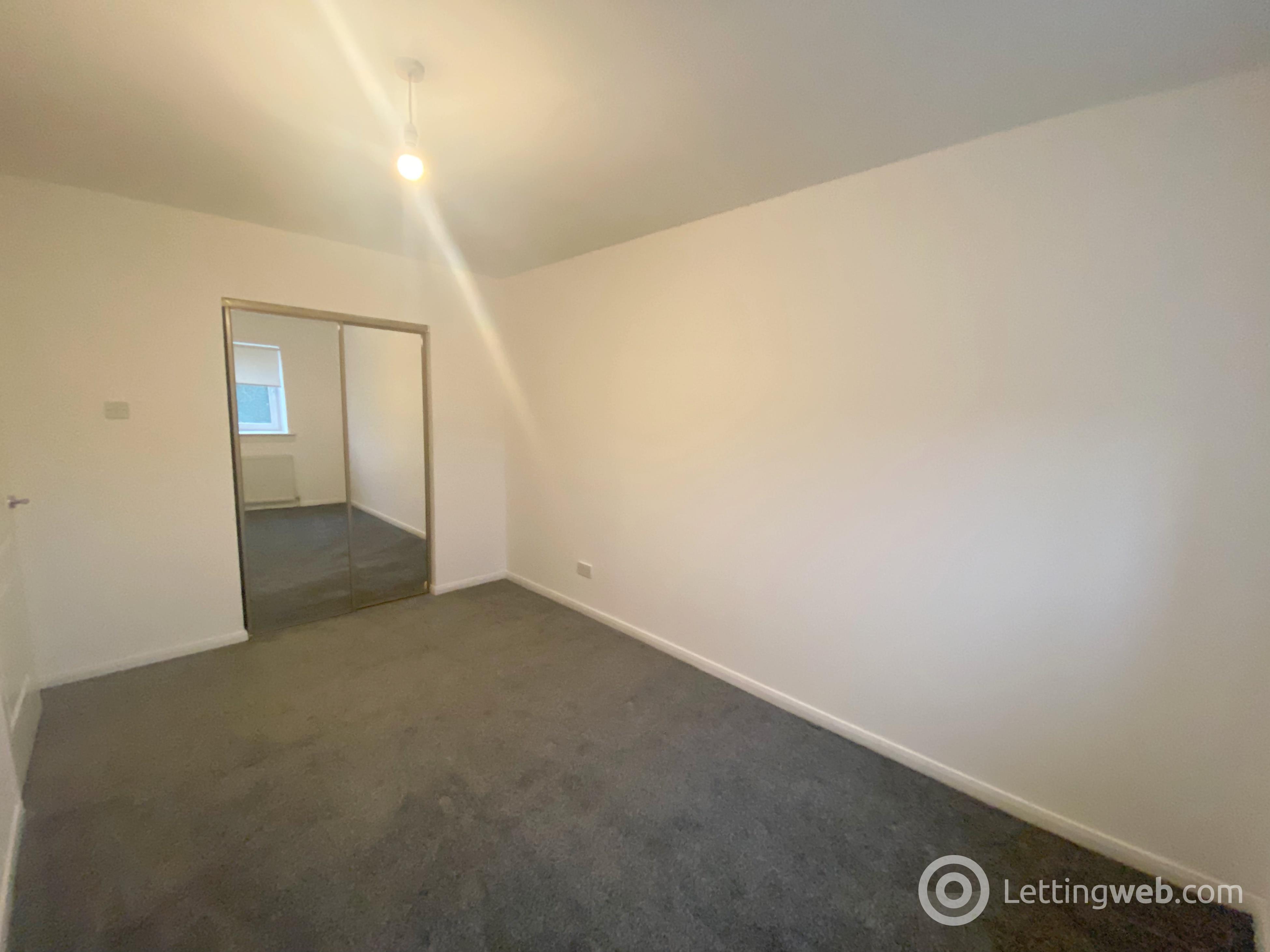 Property to rent in Park View, Strathaven, ML10 6NW