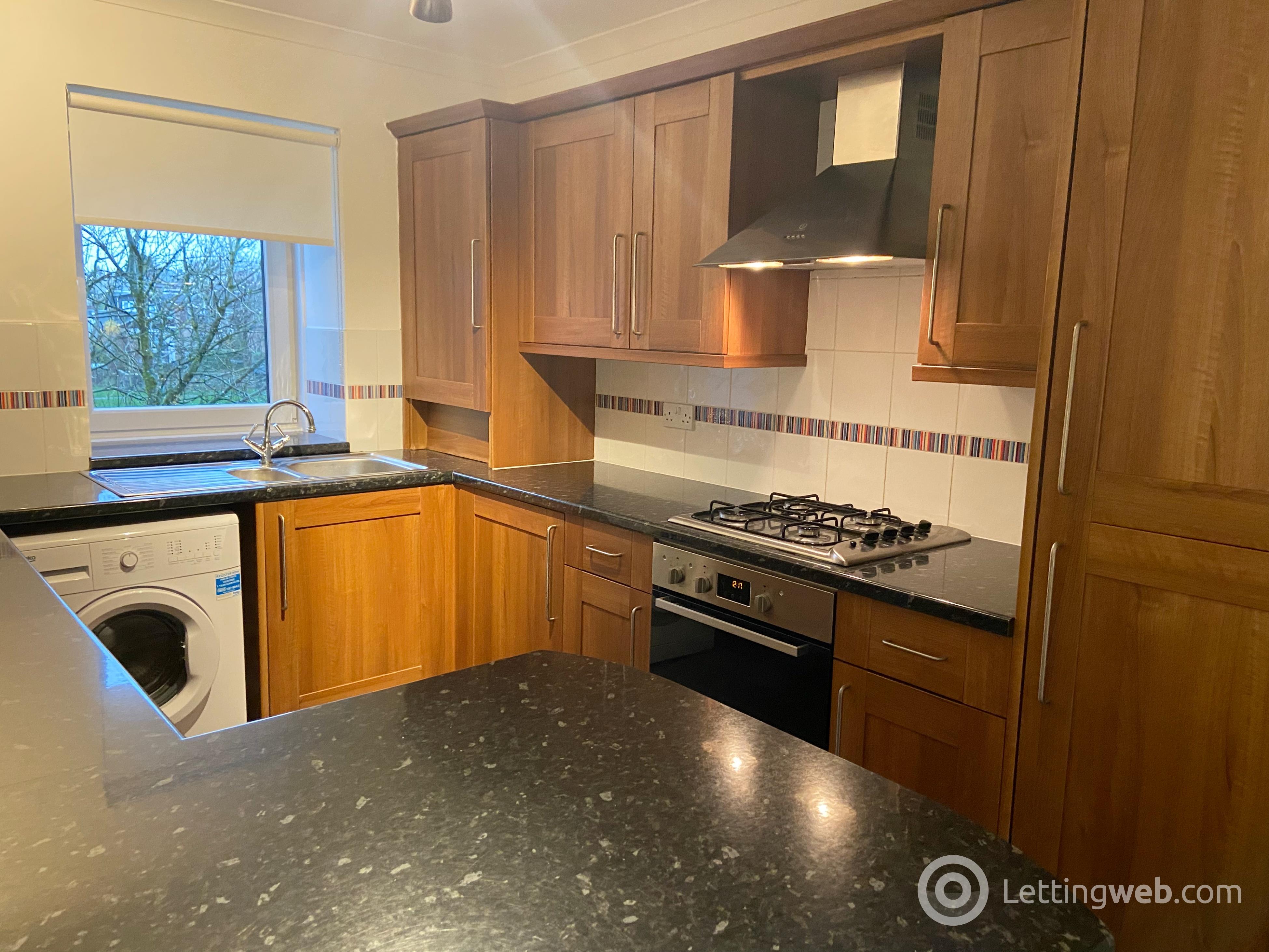 Property to rent in Park View, Strathaven, ML10 6NW