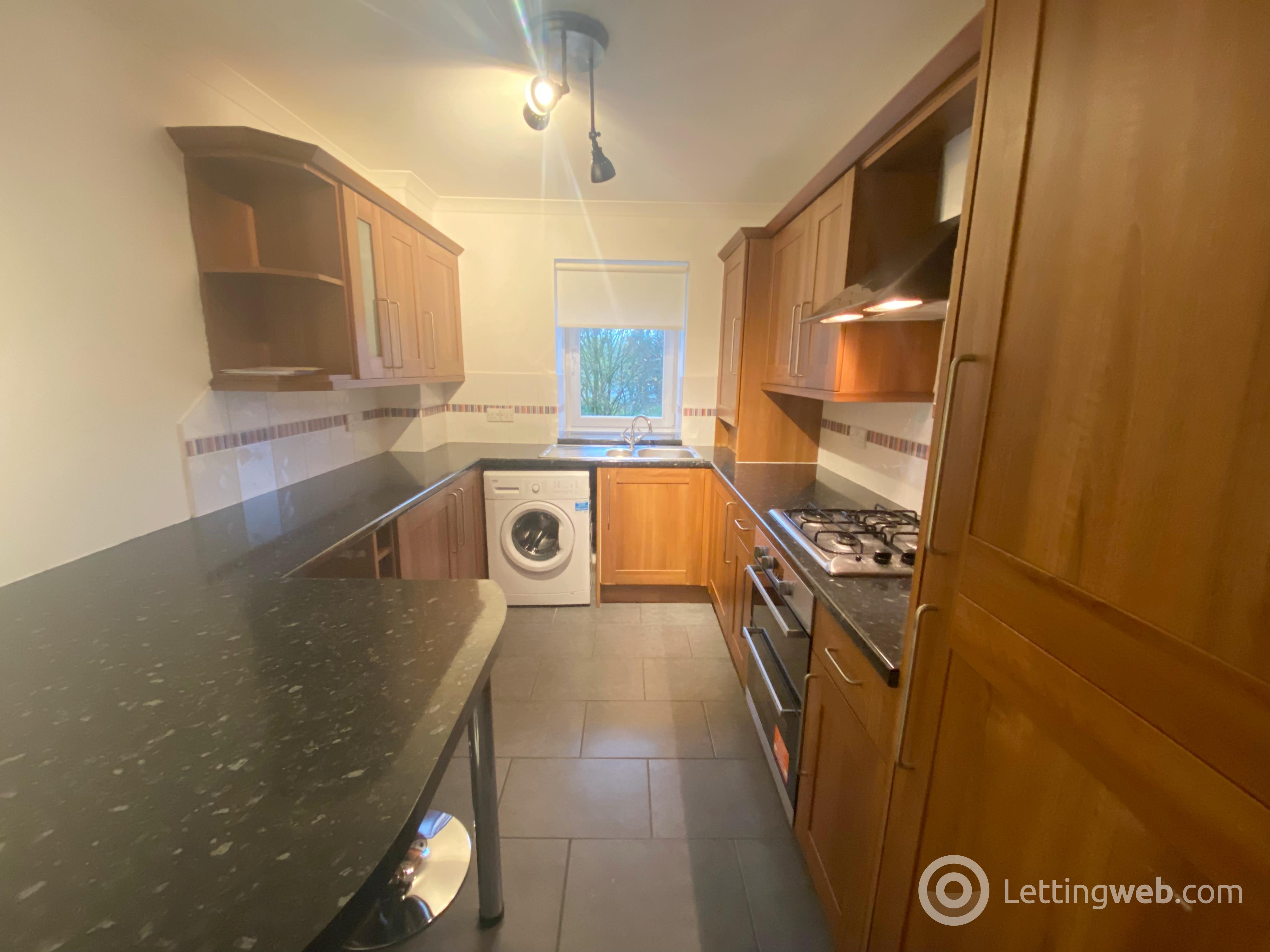 Property to rent in Park View, Strathaven, ML10 6NW