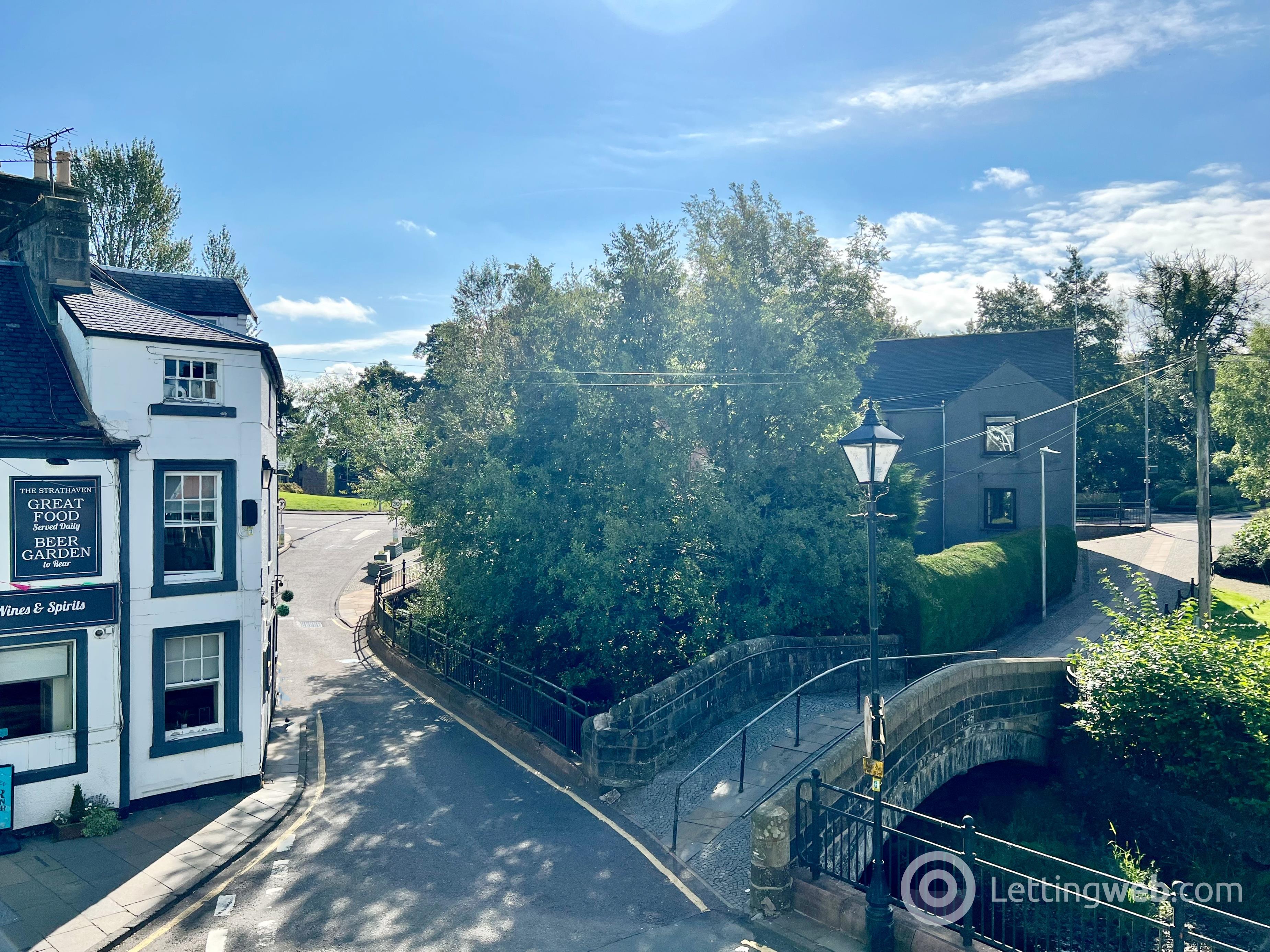 Property to rent in Bridge Street, Strathaven, ML10 6AN