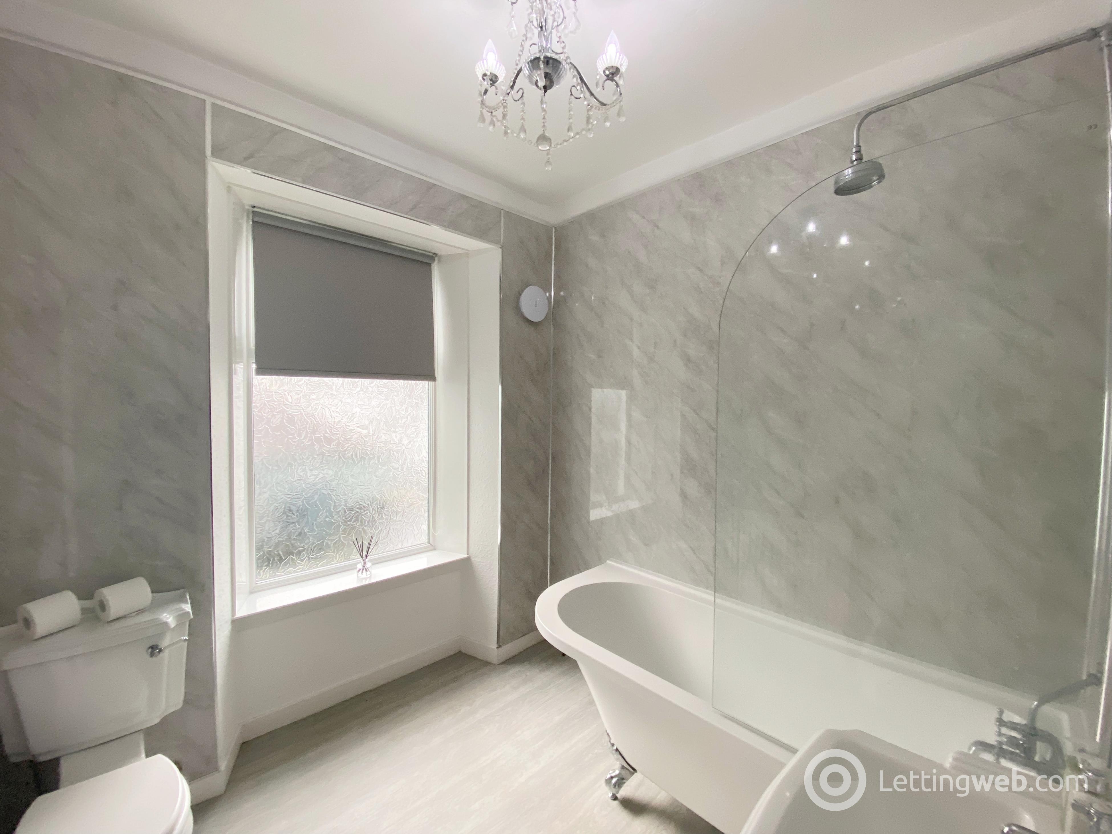 Property to rent in Bridge Street, Strathaven, ML10 6AN