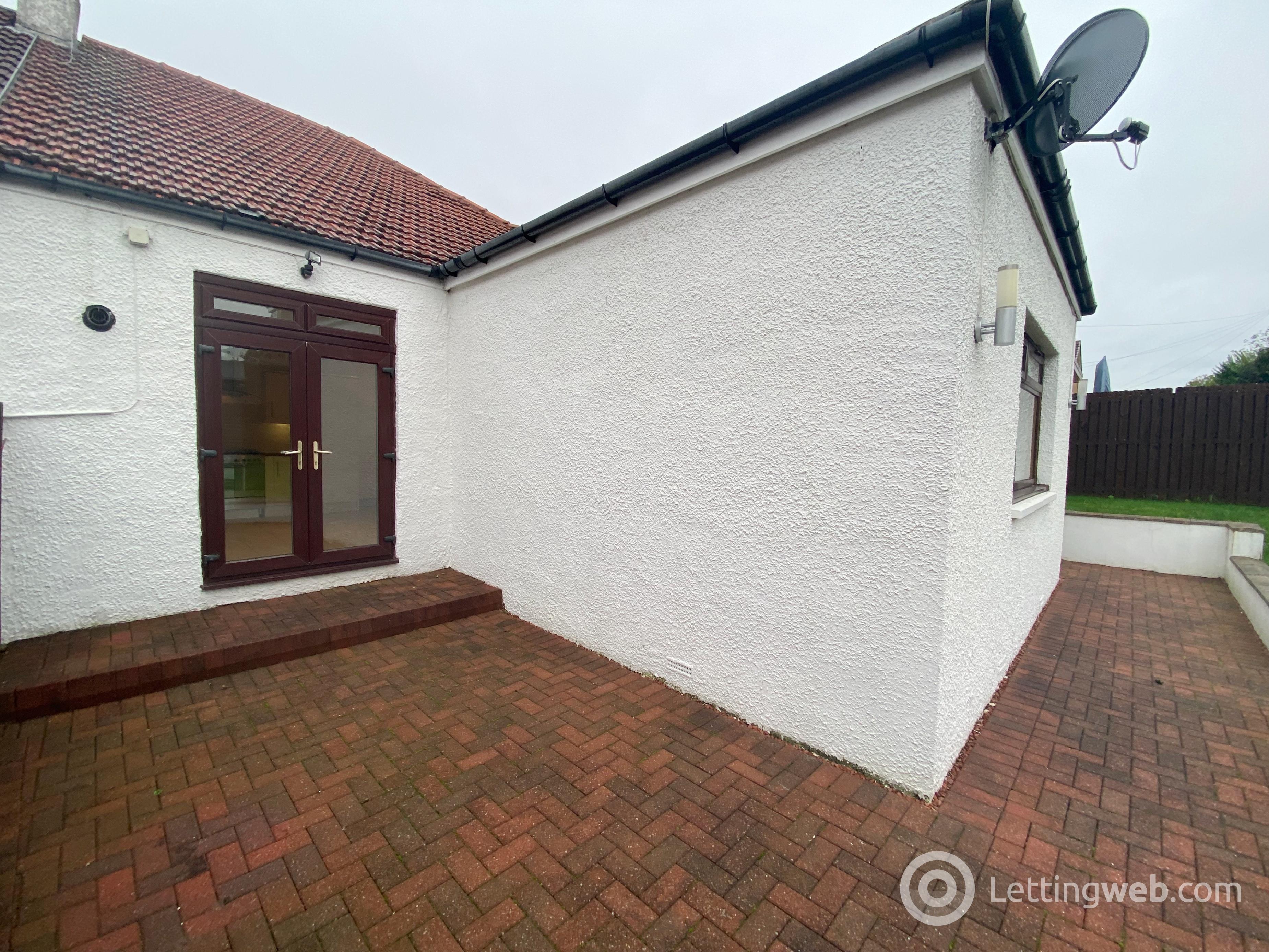 Property to rent in Dunlop Crescent, Bothwell, Glasgow, G71 8SG