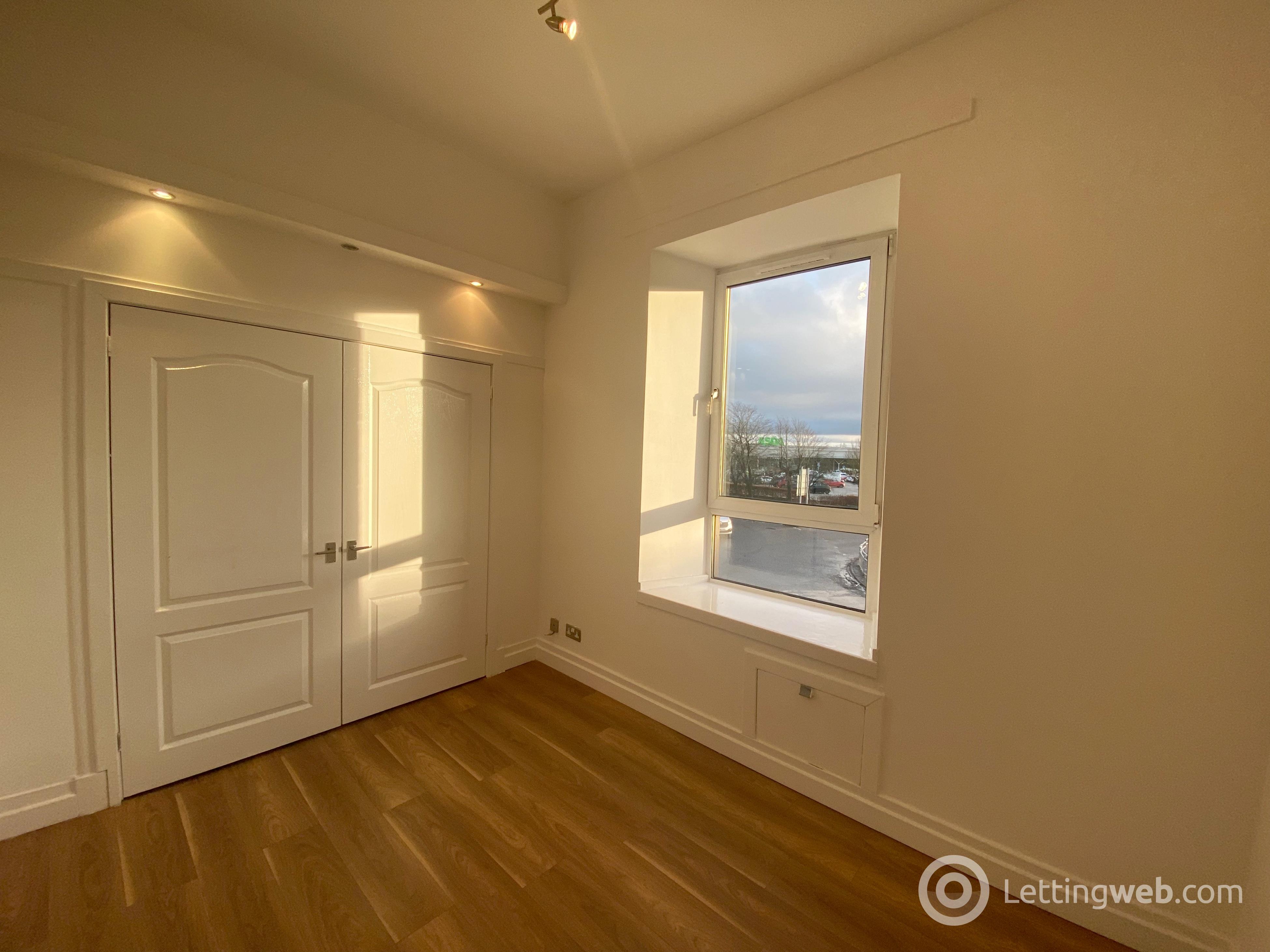Property to rent in Manse Road, Newmains, Wishaw, ML2 9AX