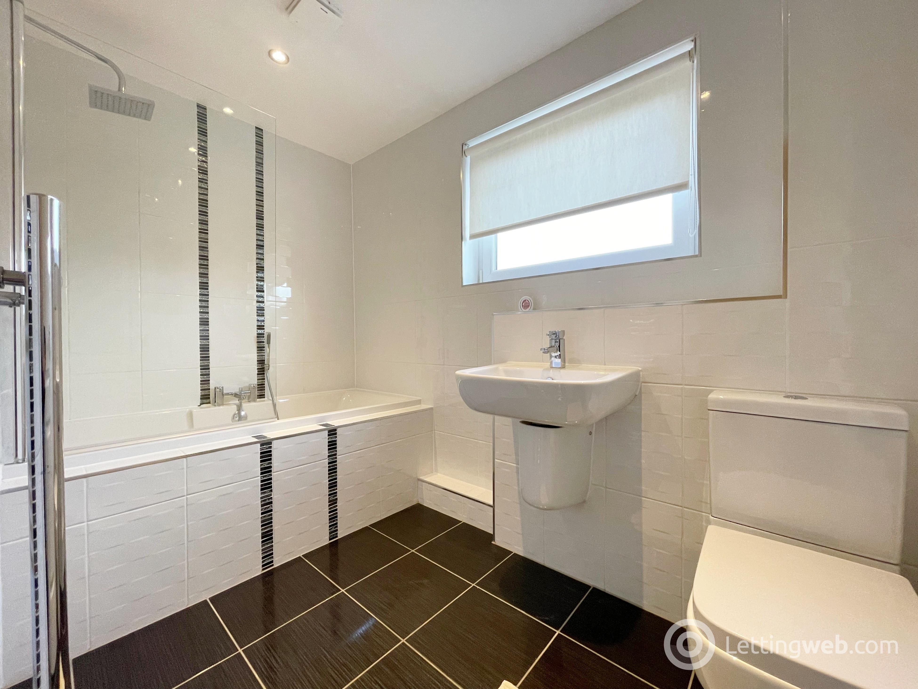 Property to rent in Woodlands Gardens, Bothwell, Glasgow, G71 8NU