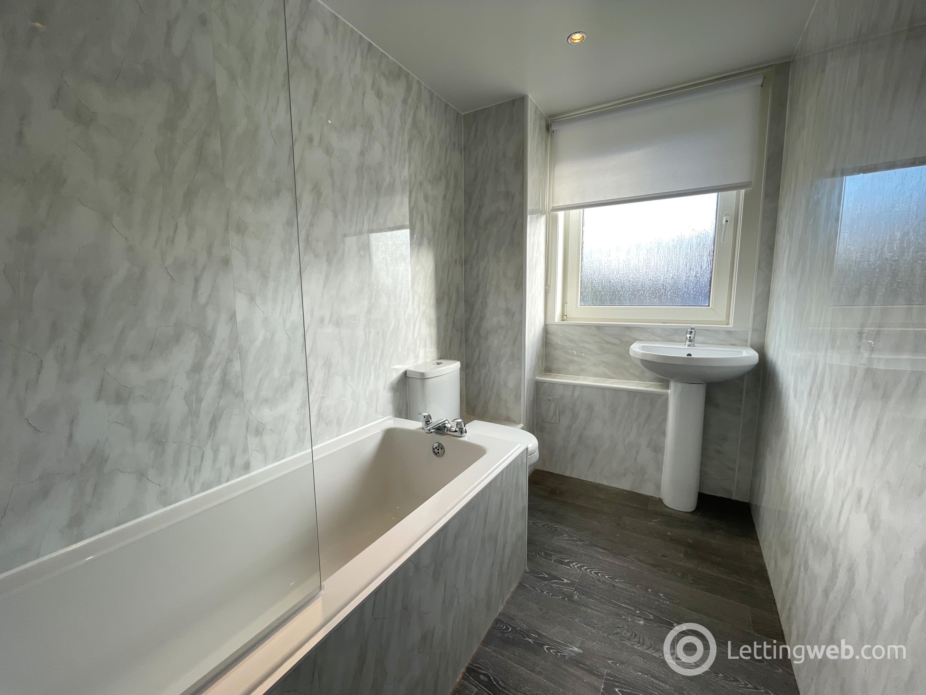 Property to rent in 13 West Stewart Street, Hamilton, ML3 9AJ