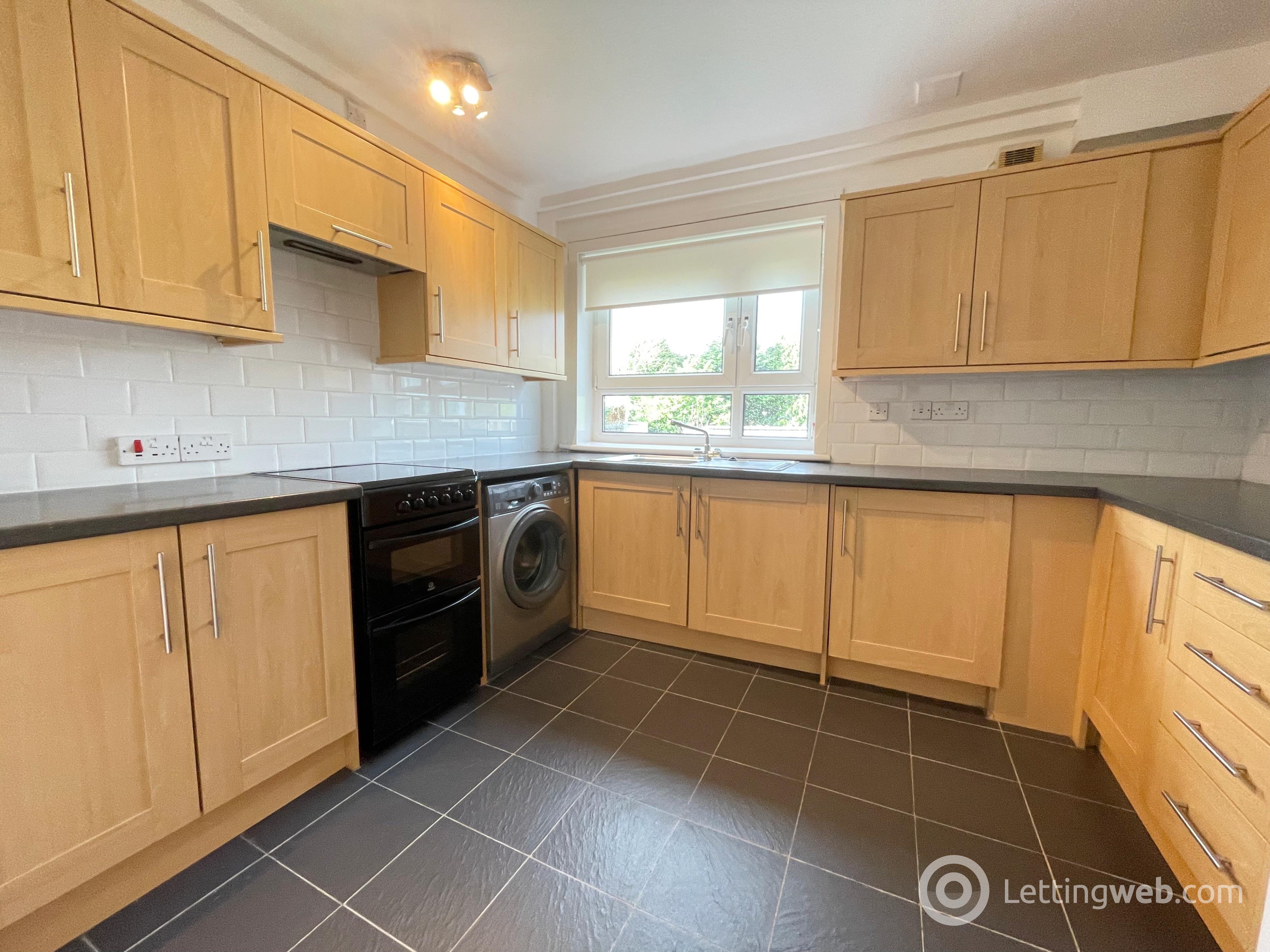 Property to rent in 42 Glebe Street, Hamilton, ML3 6PS