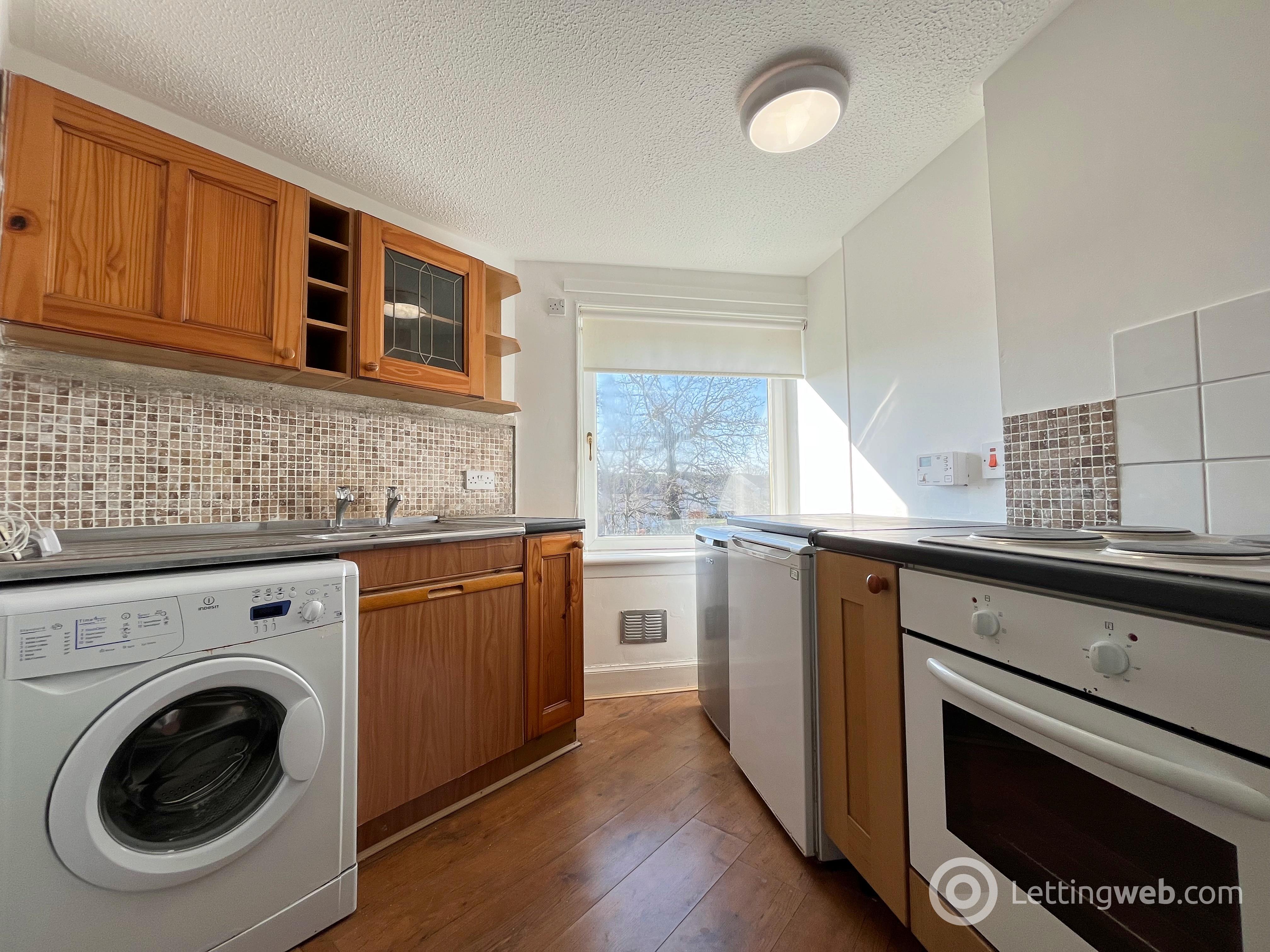 Property to rent in Avon House, The Furlongs, Hamilton, ML3 0BL