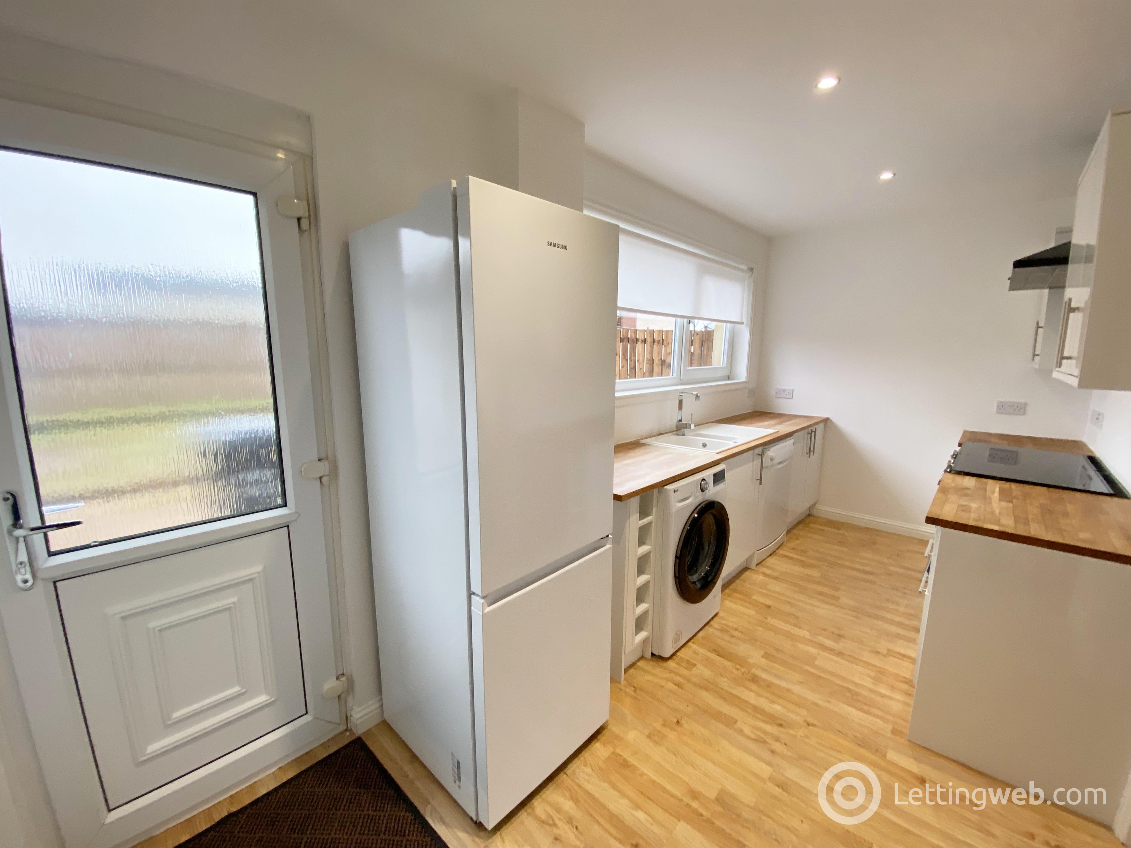 Property to rent in Kames Road, Shotts, ML7 4JD