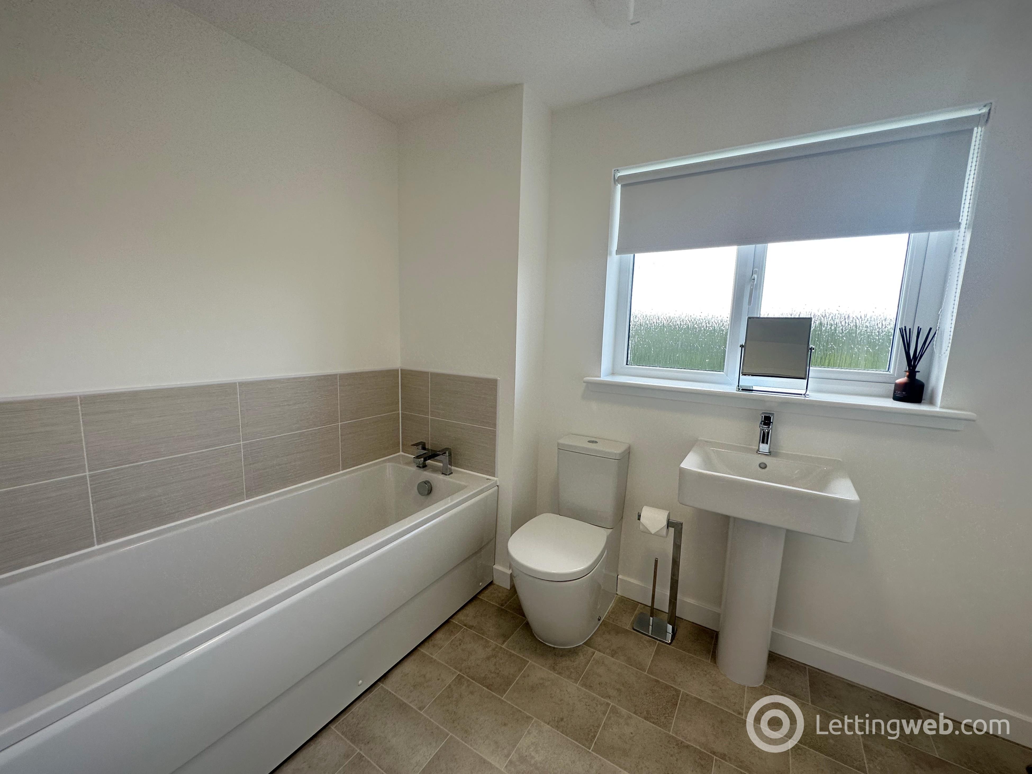 Property to rent in Pailis Crescent, Bothwell, Glasgow, G71 8FP