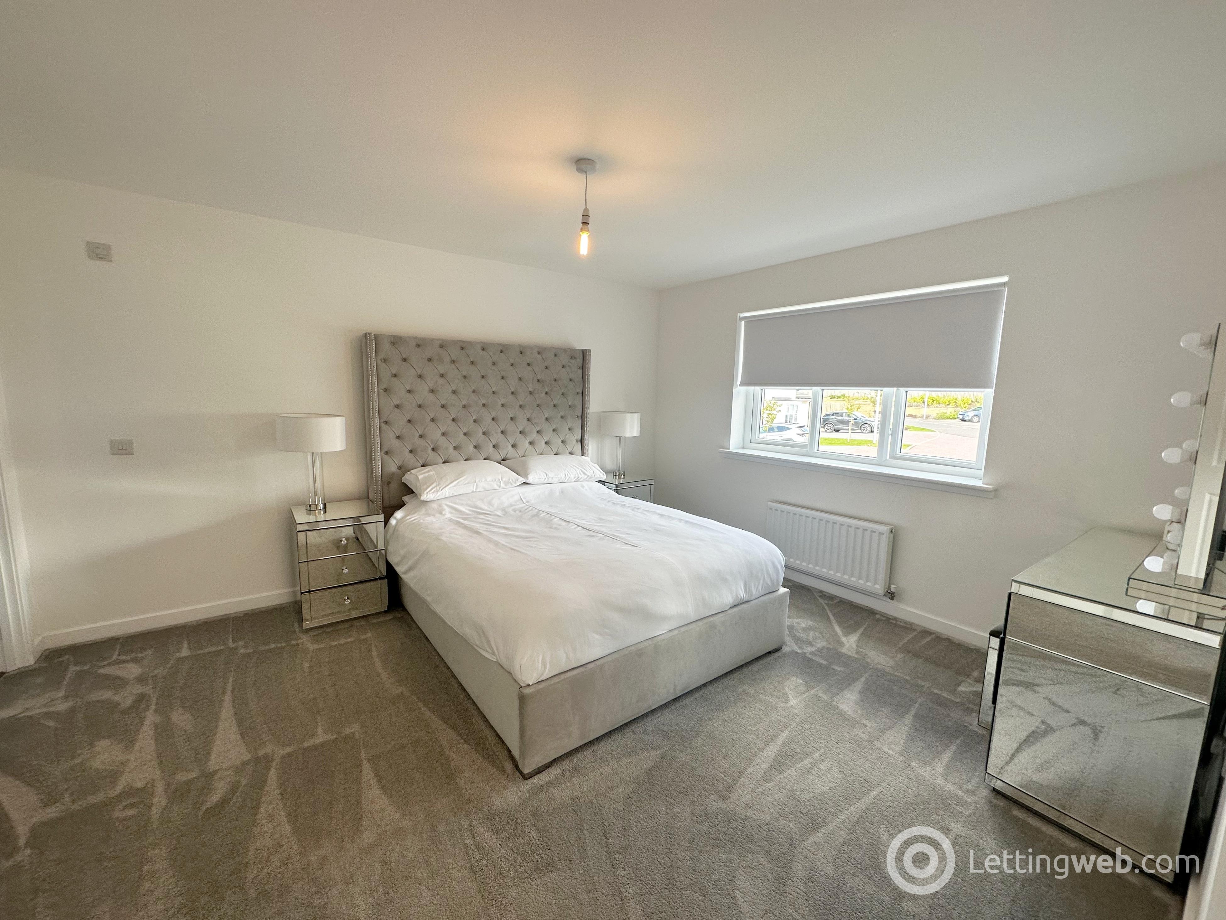Property to rent in Pailis Crescent, Bothwell, Glasgow, G71 8FP