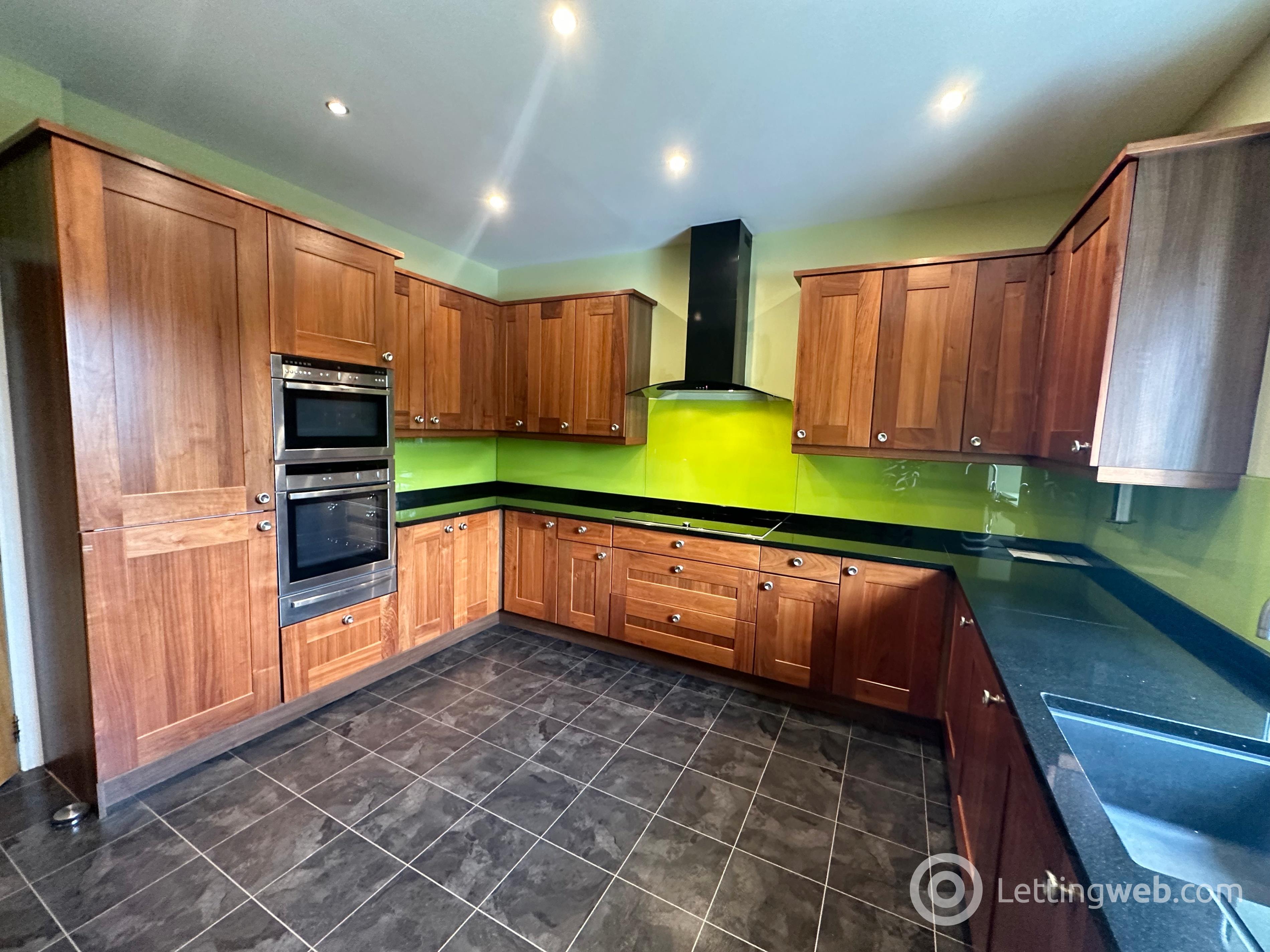 Property to rent in Dunlop Court, Strathaven, ML10 6LW