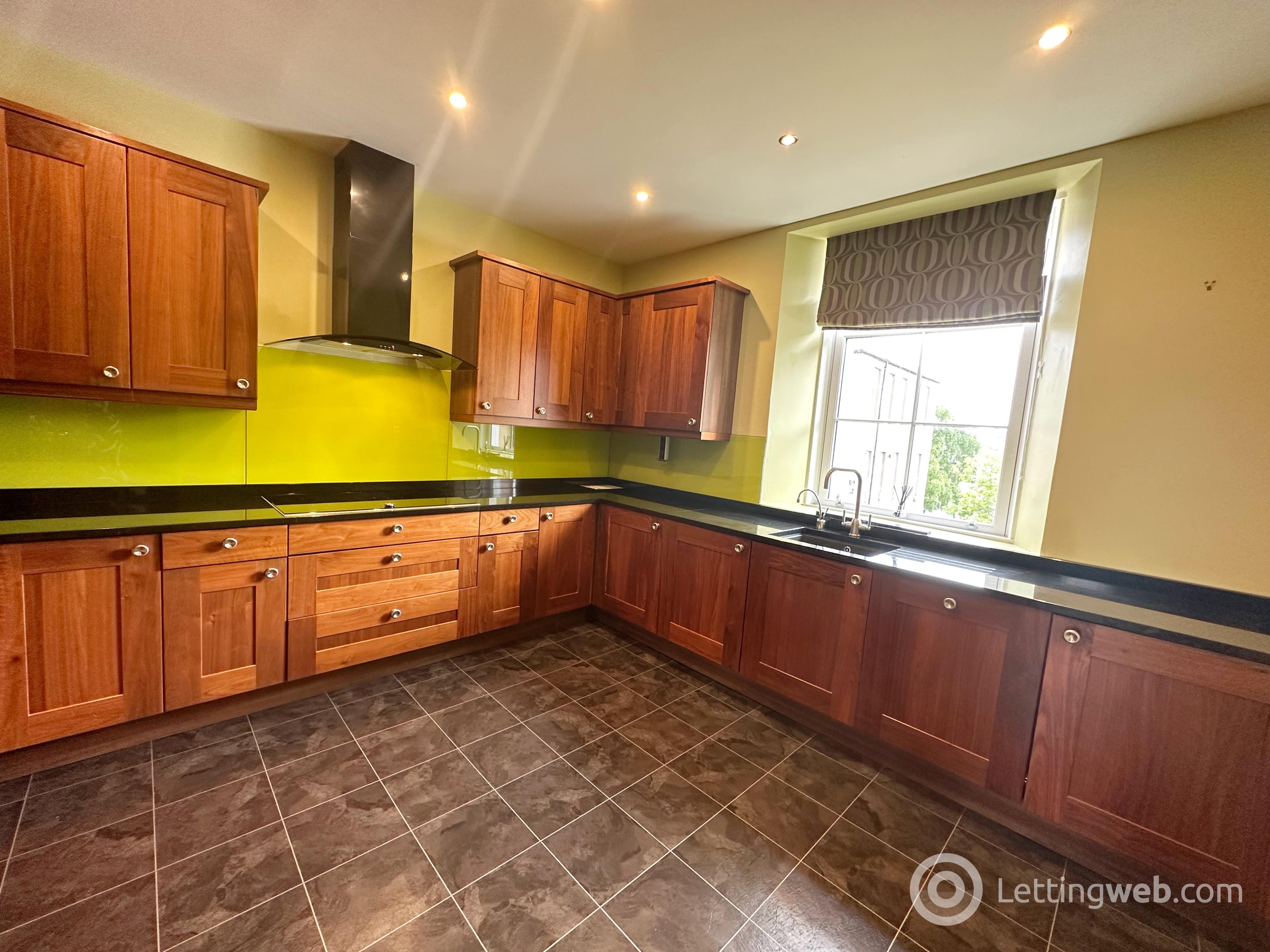Property to rent in Dunlop Court, Strathaven, ML10 6LW