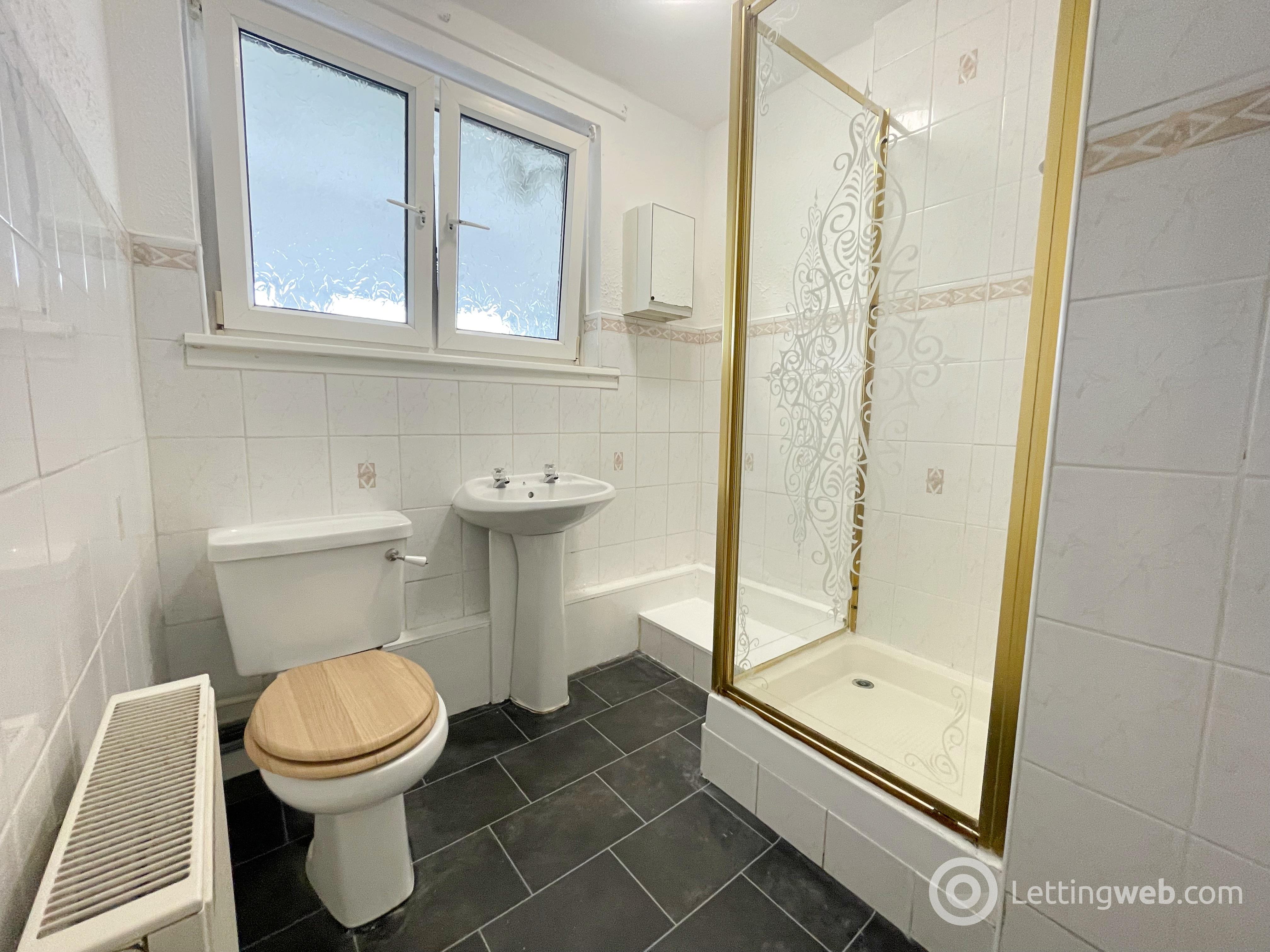 Property to rent in 94B, High Street, Airdrie, ML6 0DX