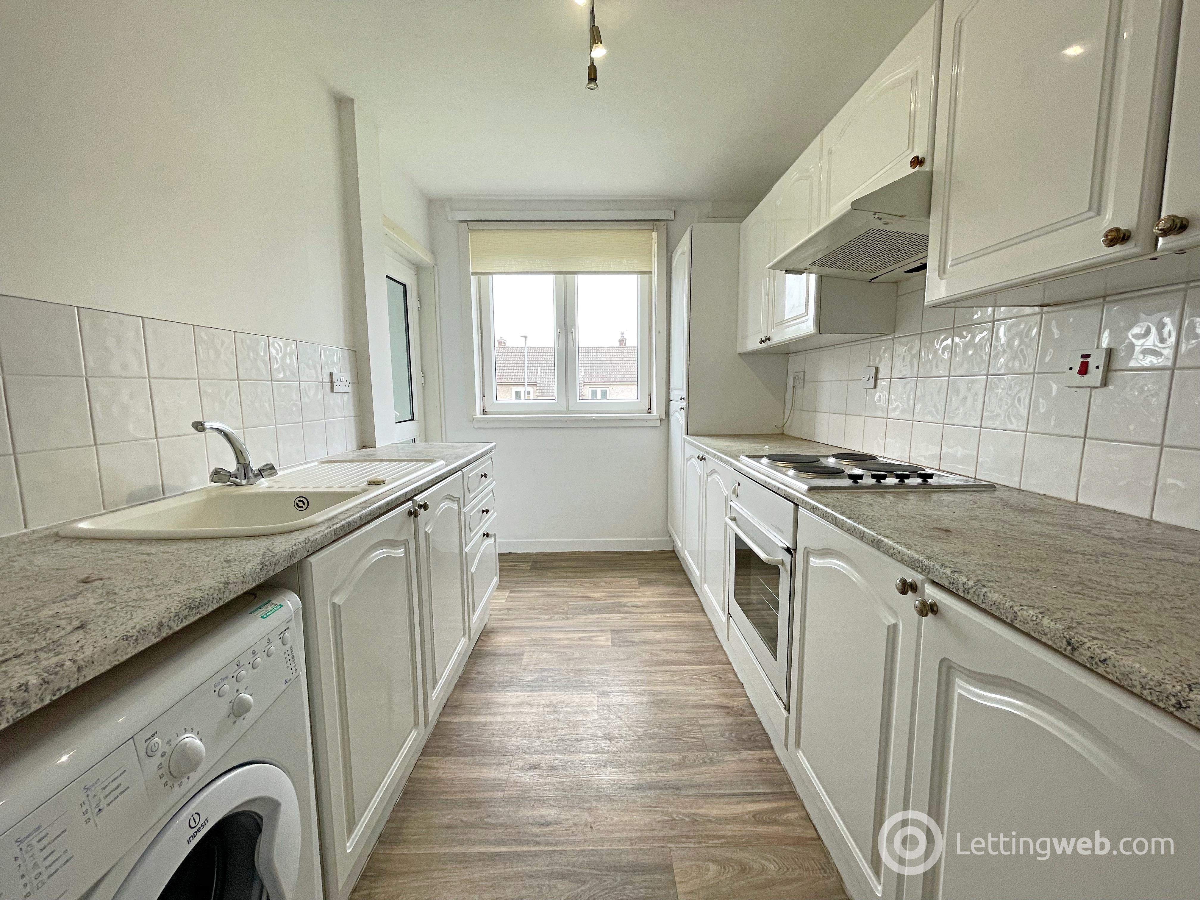 Property to rent in 94B, High Street, Airdrie, ML6 0DX