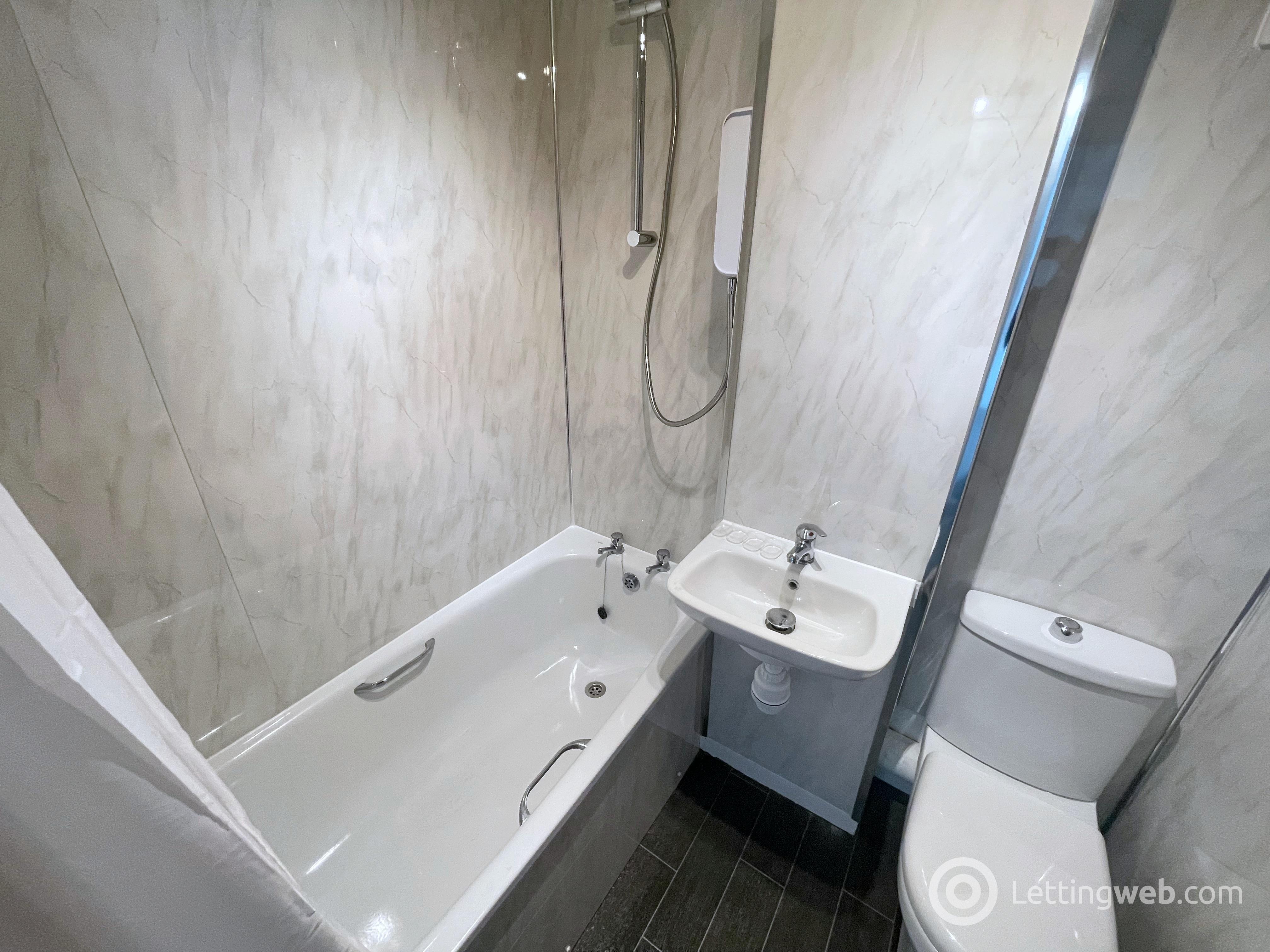 Property to rent in Cadozw House, Hamilton
