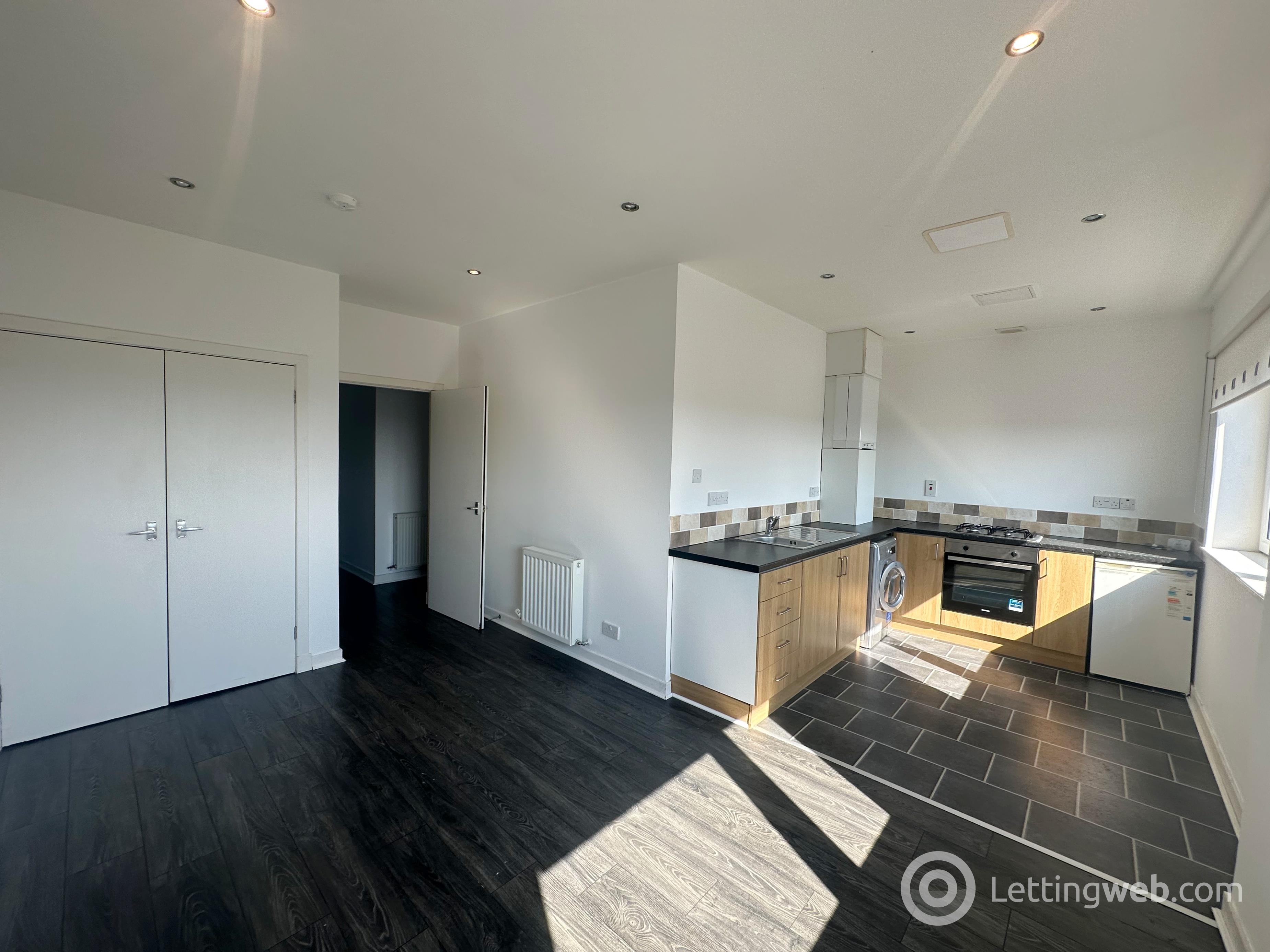 Property to rent in Young Street, Wishaw, ML2 8HJ