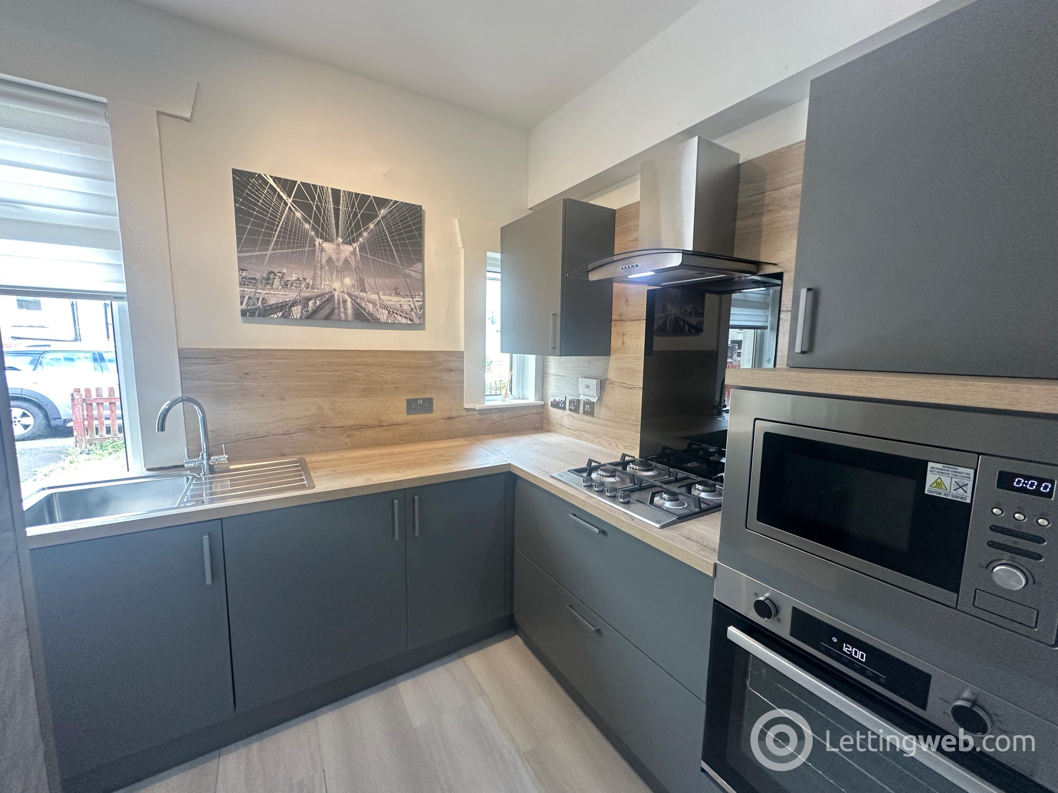 Property to rent in Park Crescent, Strathaven, ML10 6NQ