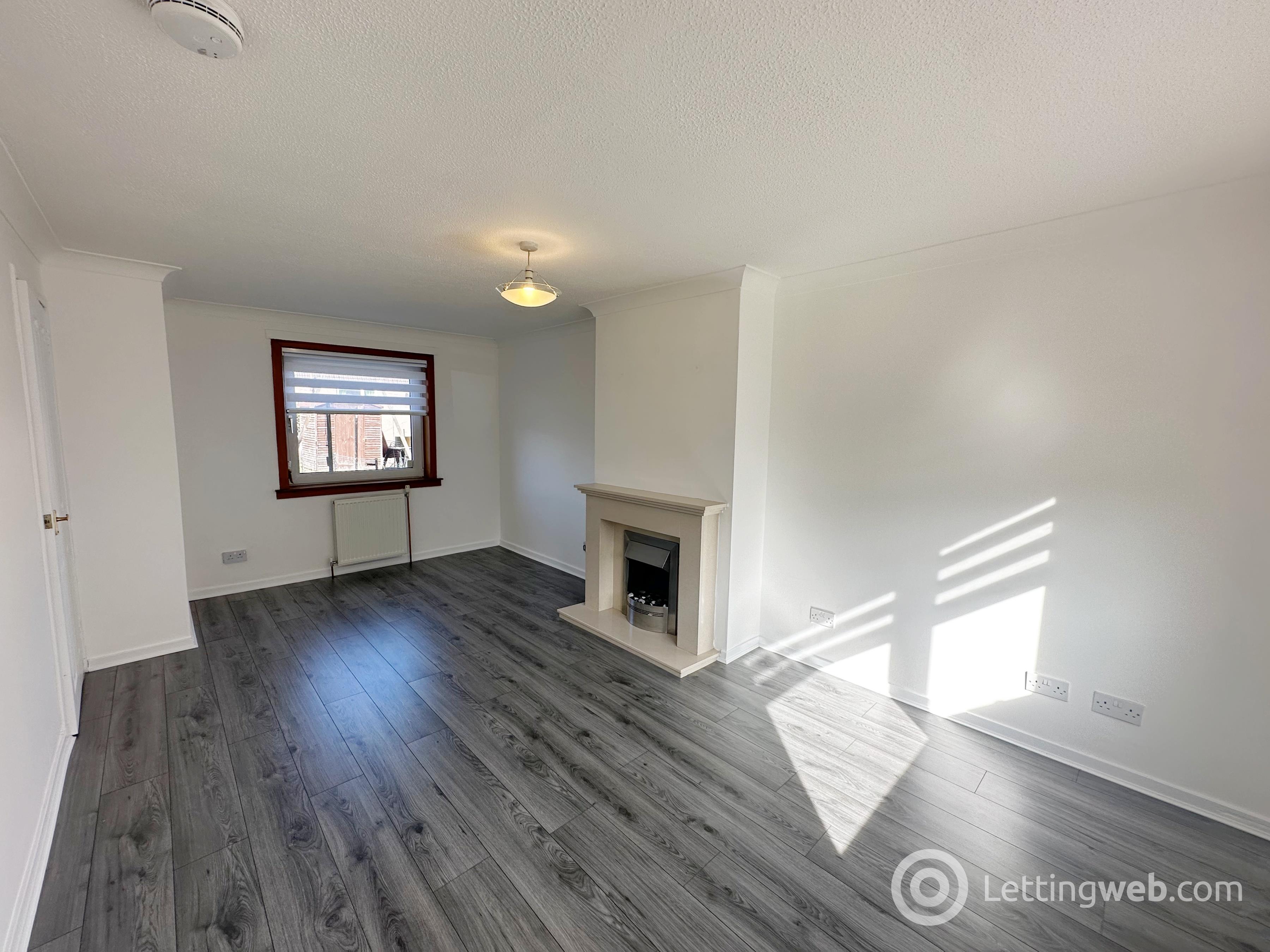 Property to rent in Neilvaig Drive, Rutherglen