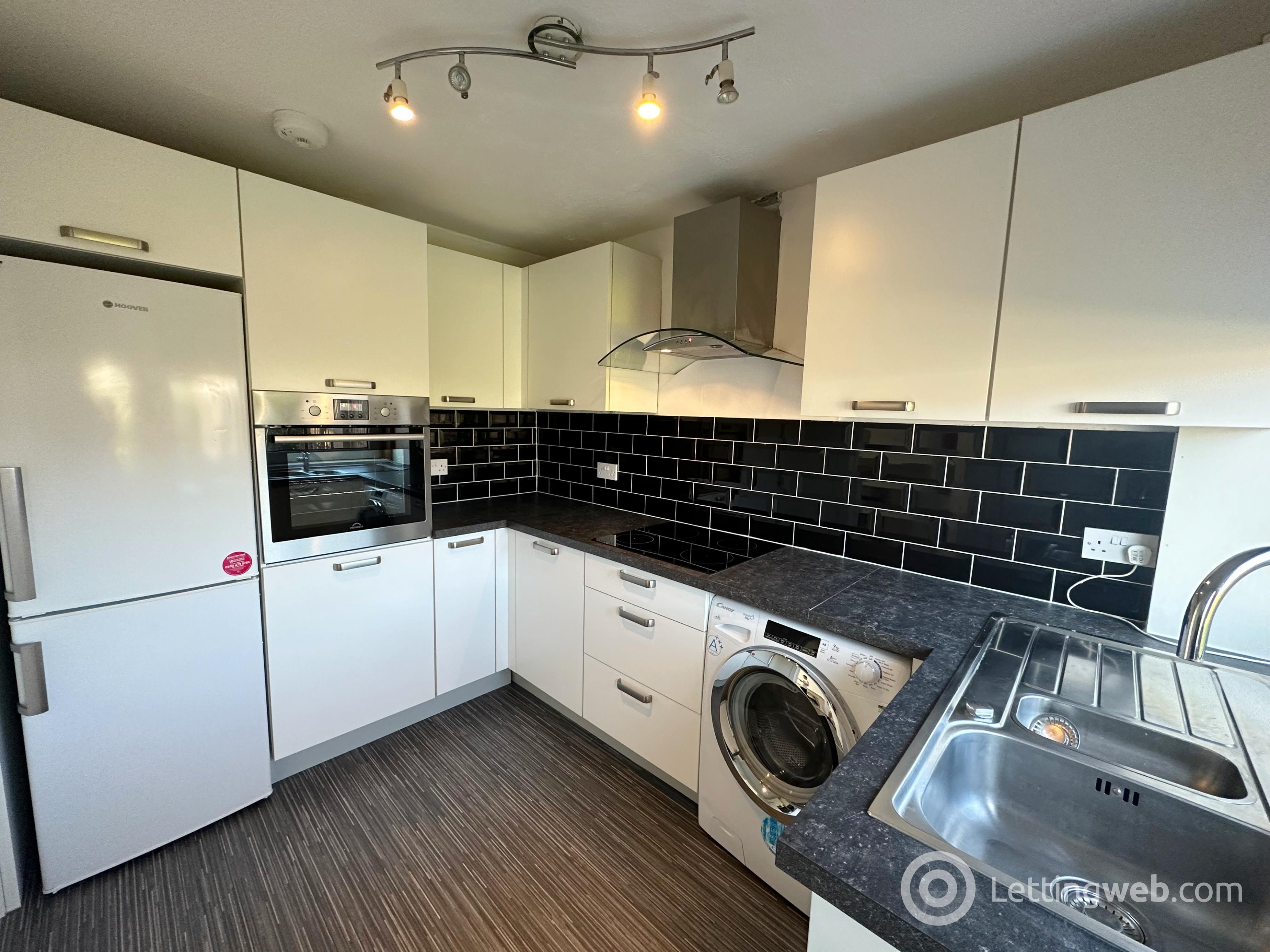 Property to rent in Neilvaig Drive, Rutherglen