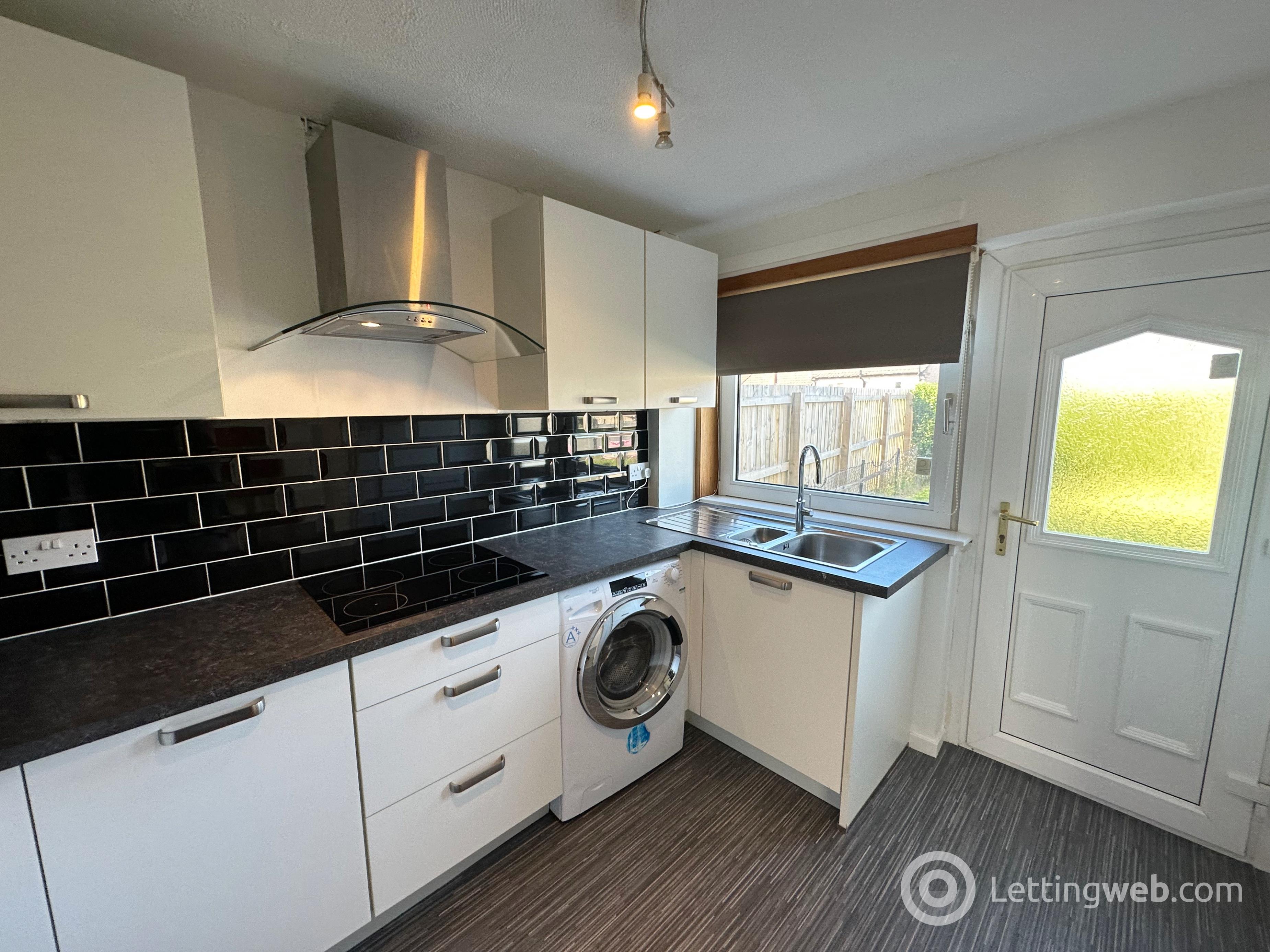 Property to rent in Neilvaig Drive, Rutherglen