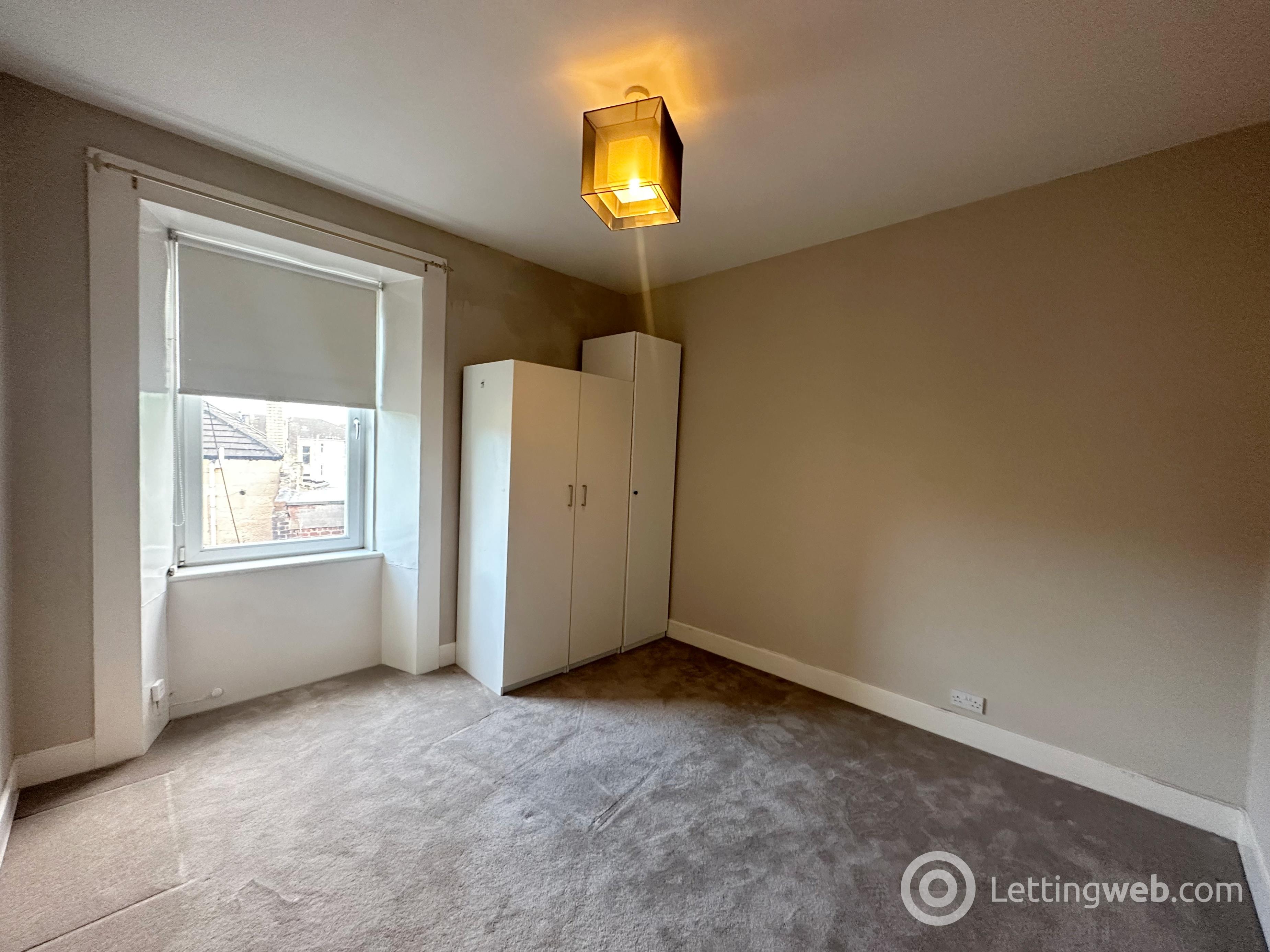 Property to rent in 3/2, 28 Albert Avenue, Glasgow, G42 8RE