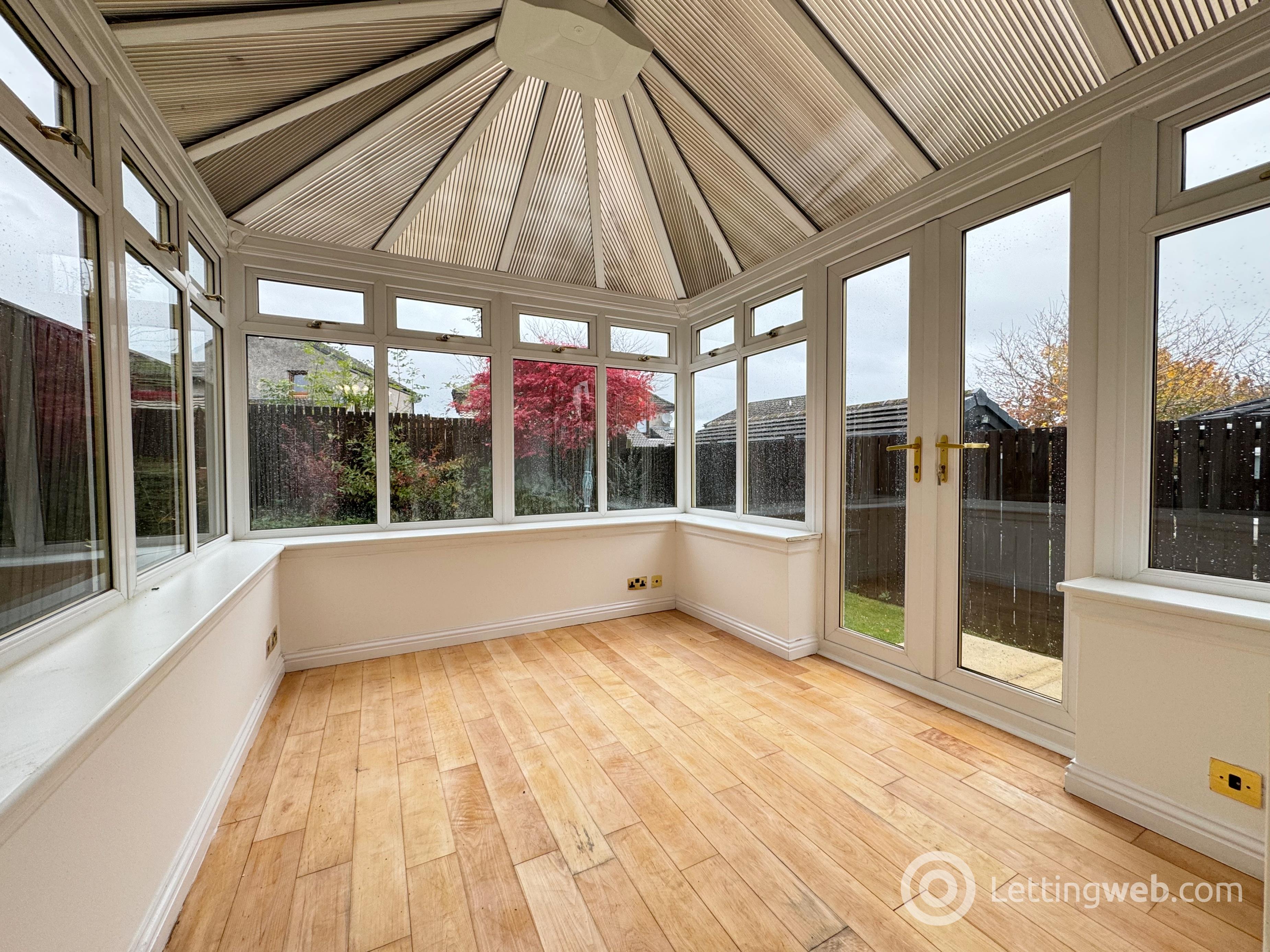 Property to rent in Meadow Rise, Newton Mearns, Glasgow, G77 6SE