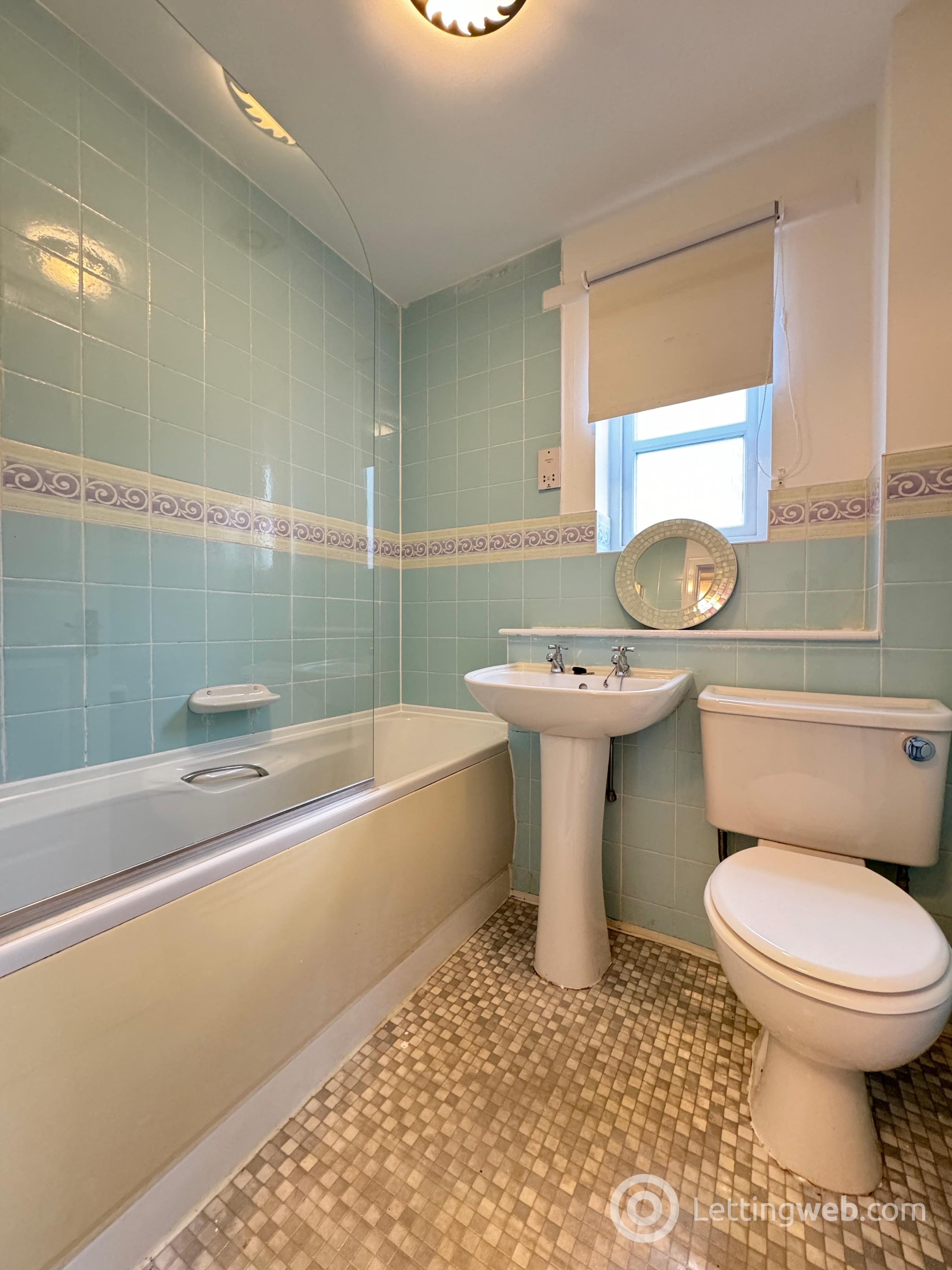 Property to rent in Meadow Rise, Newton Mearns, Glasgow, G77 6SE