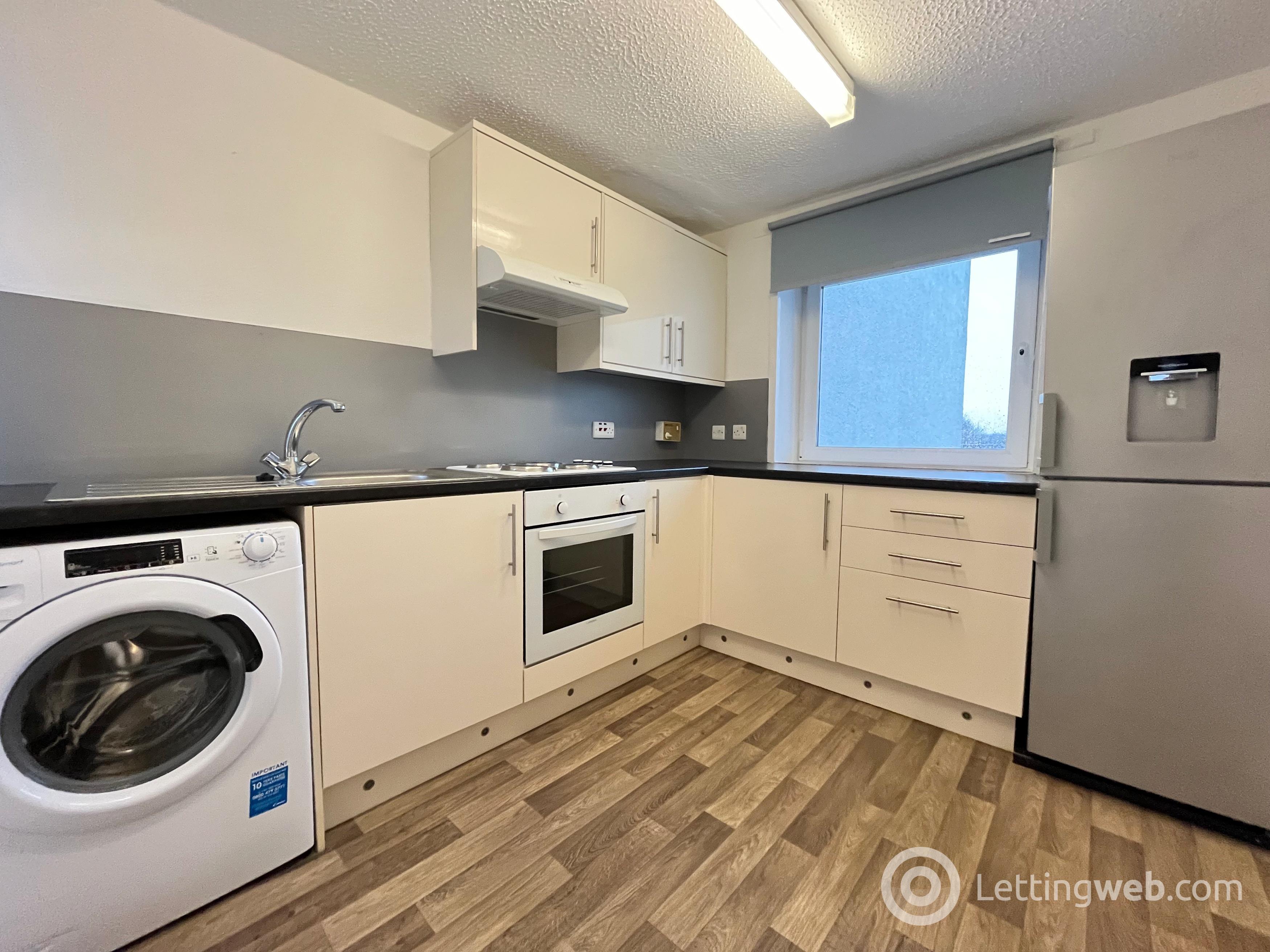 Property to rent in Bothwell House, The Furlongs, Hamilton