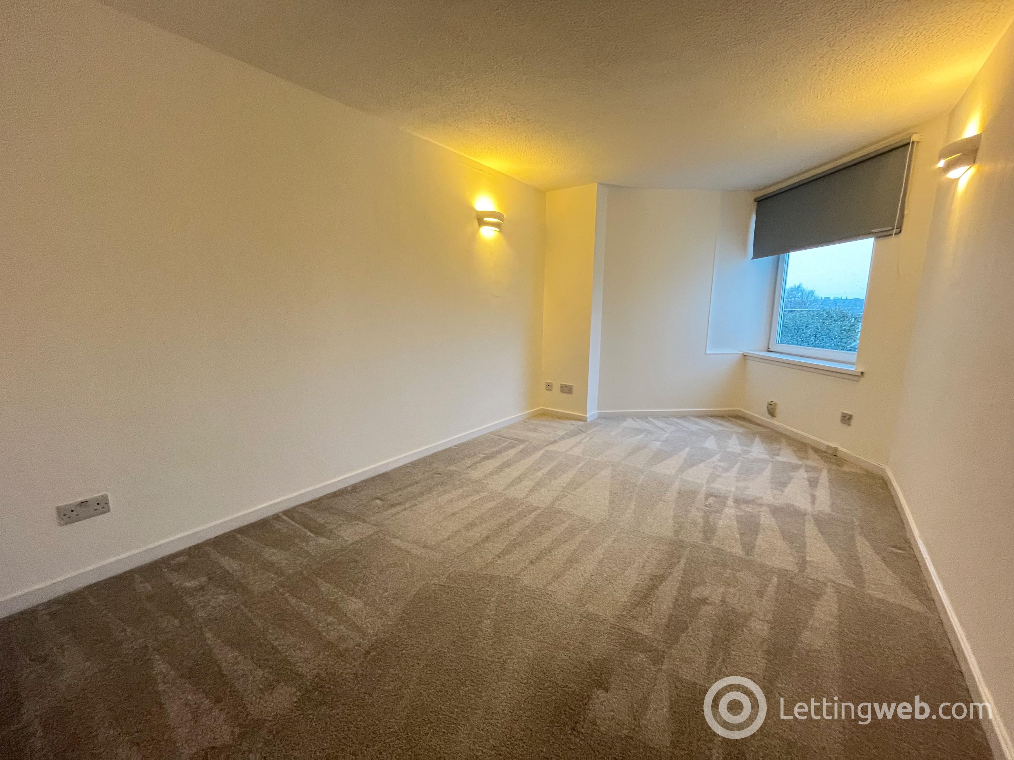Property to rent in Bothwell House, The Furlongs, Hamilton