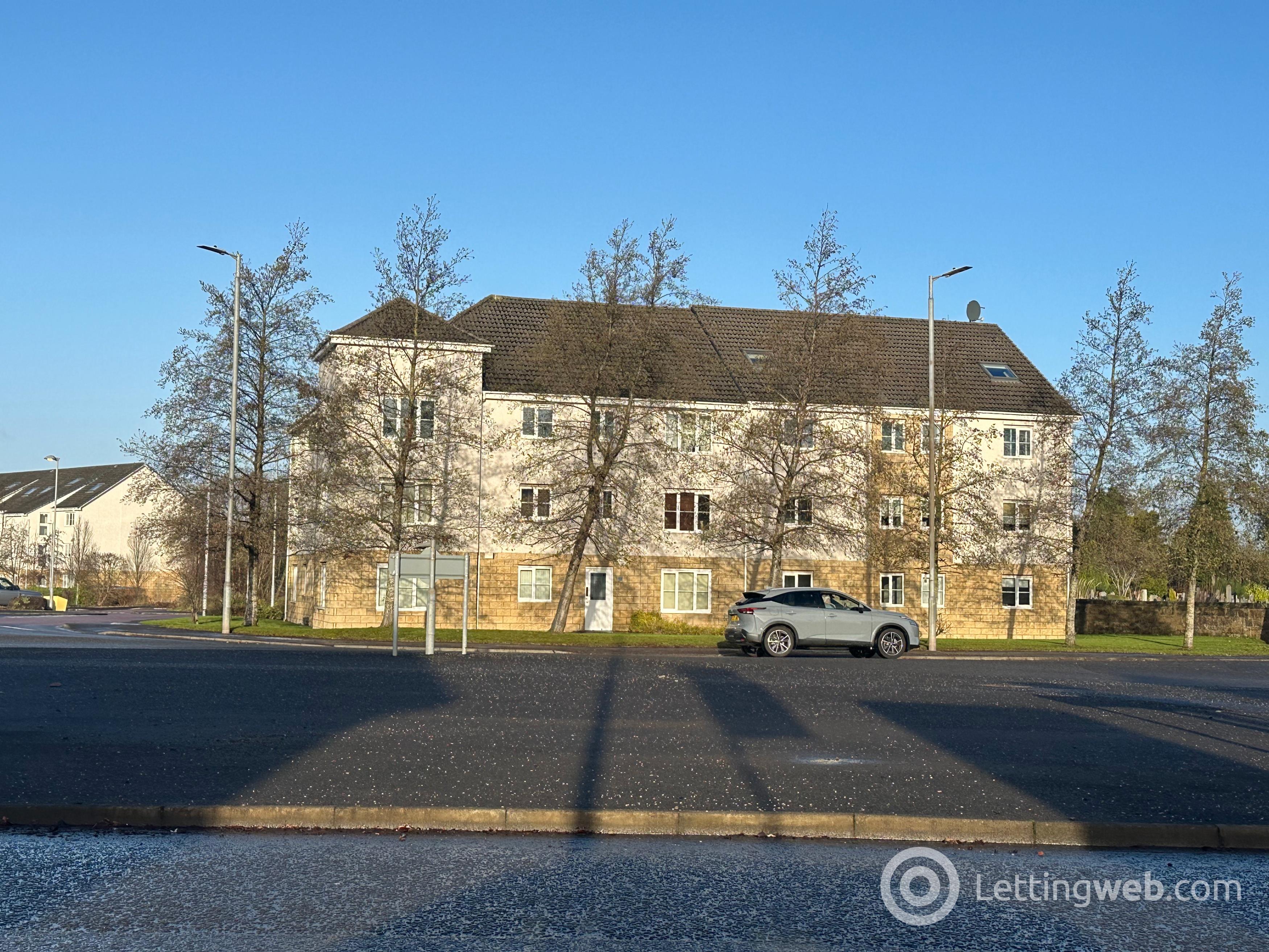 Property to rent in West Wellhall Wynd, Hamilton, ML3 9GA