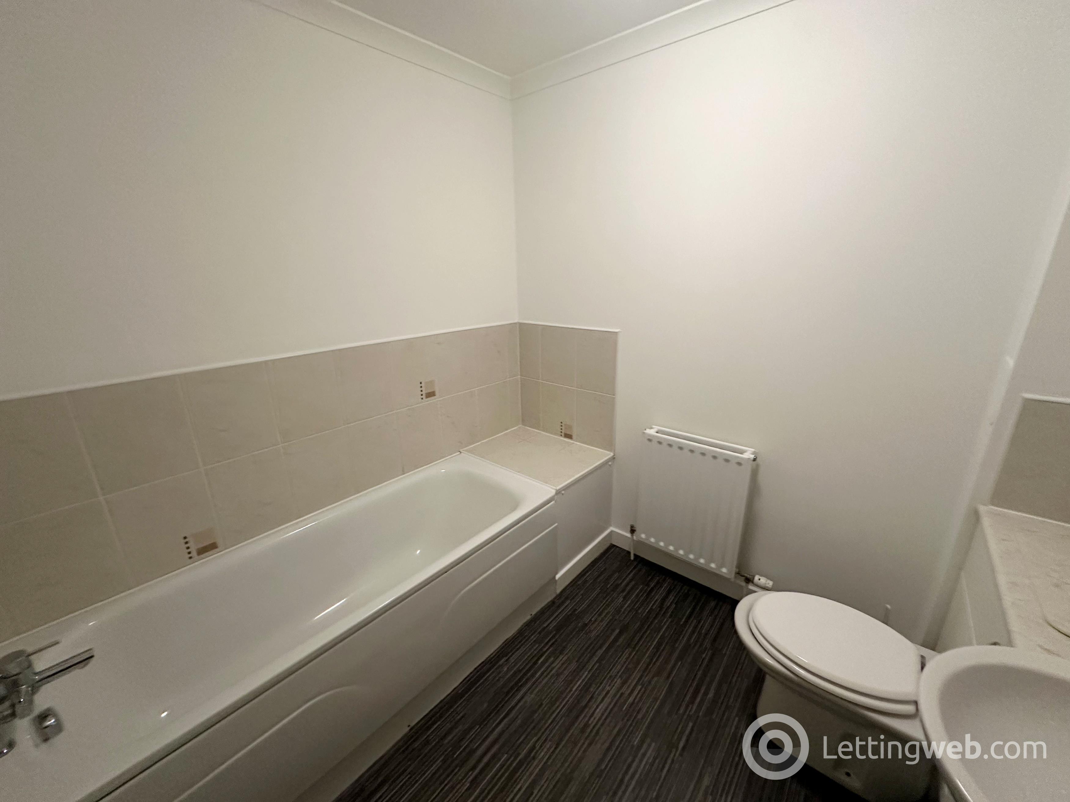 Property to rent in Windmill Court, Hamilton
