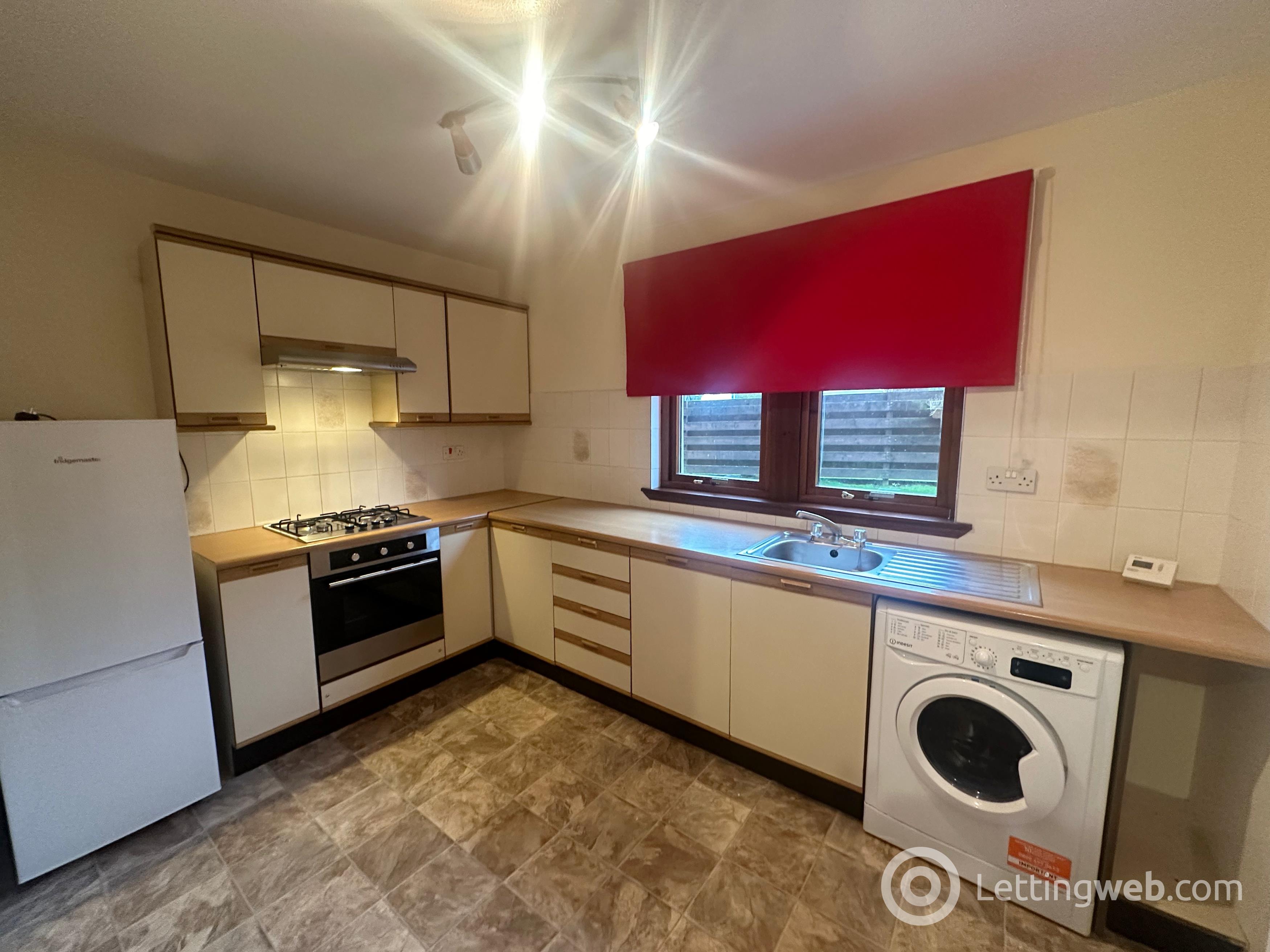 Property to rent in Townhead Court, Strathaven, ML10 6AU