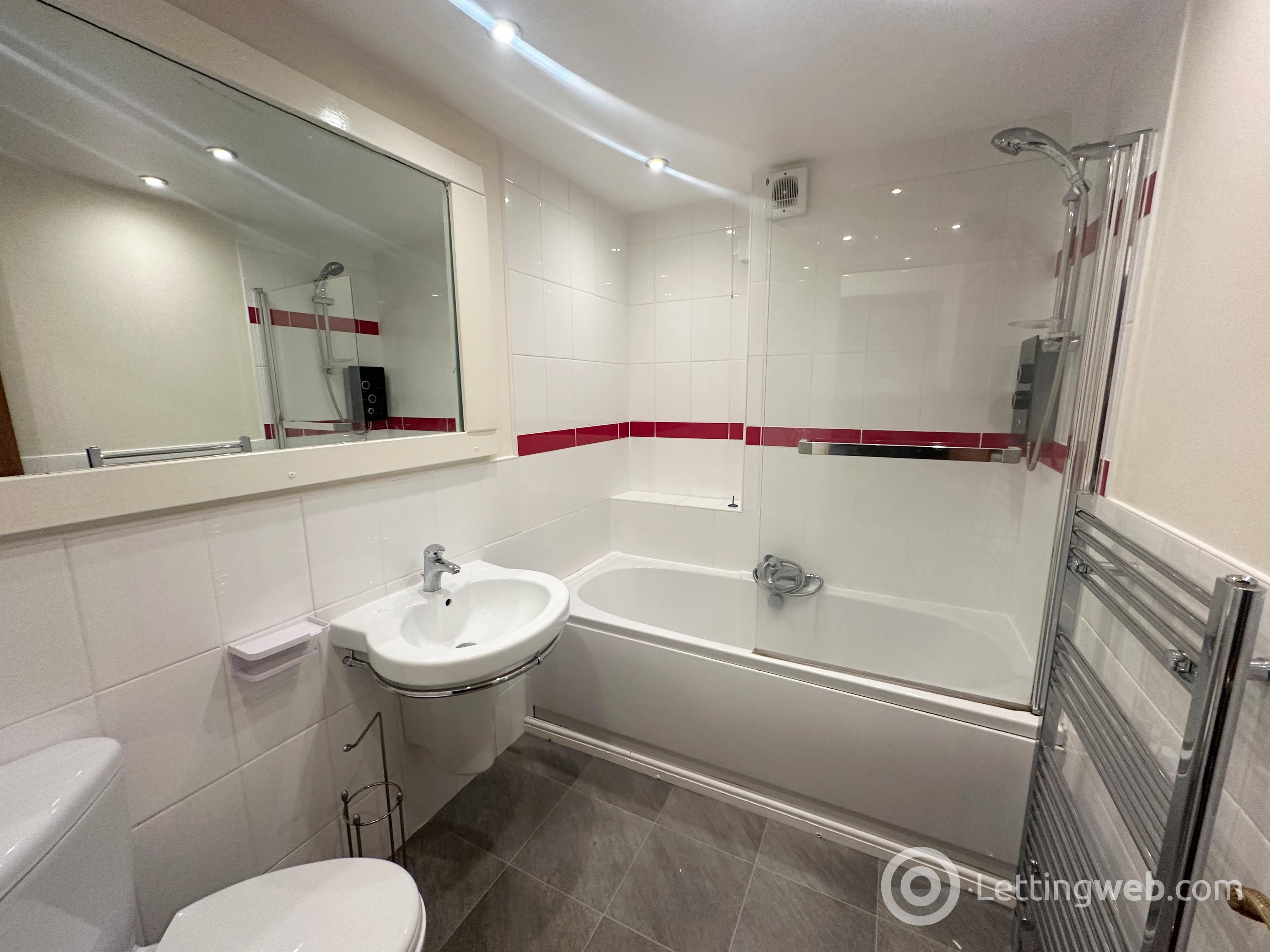Property to rent in Townhead Court, Strathaven, ML10 6AU