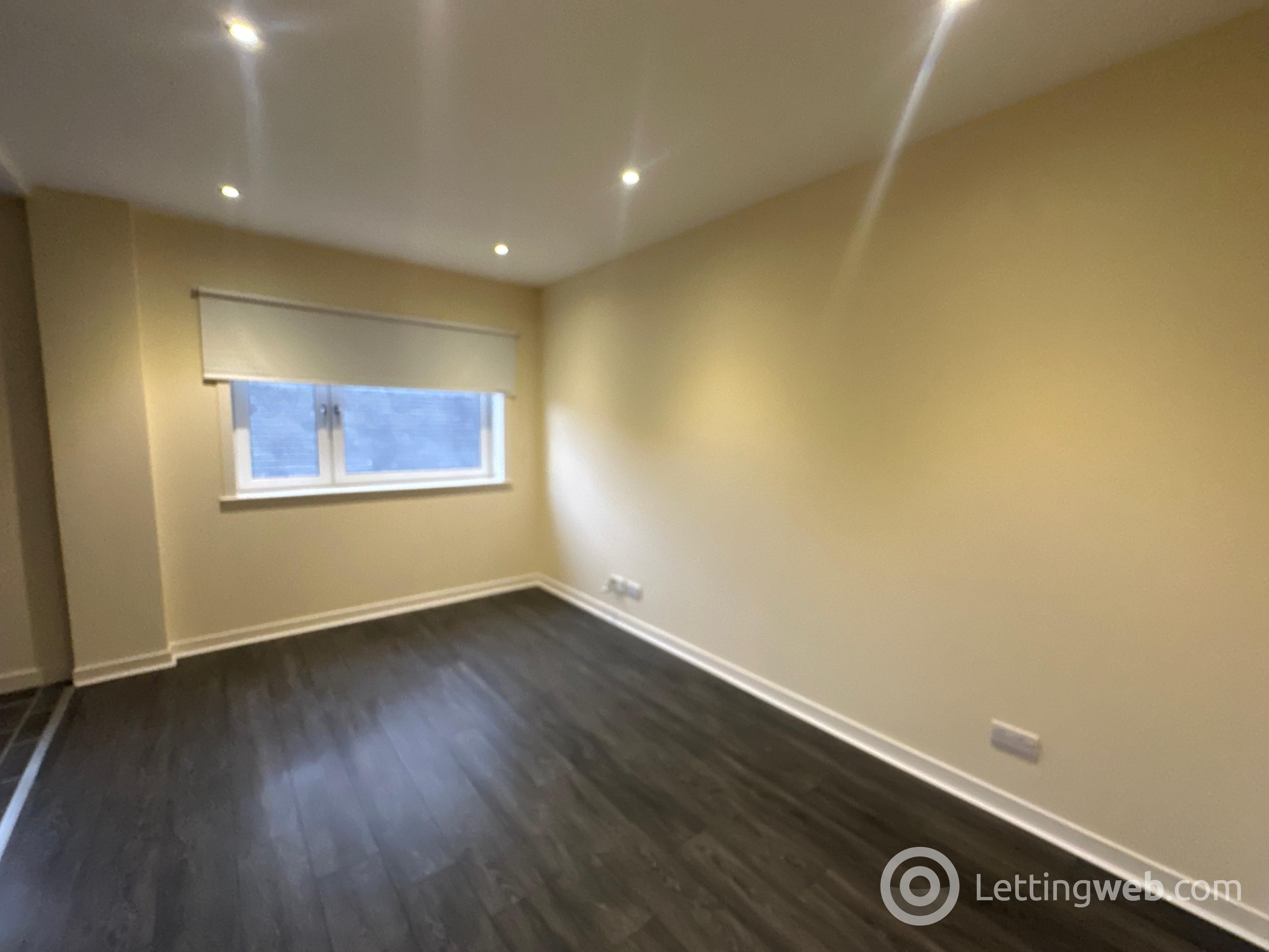 Property to rent in Young Street, Wishaw, ML2 8HJ