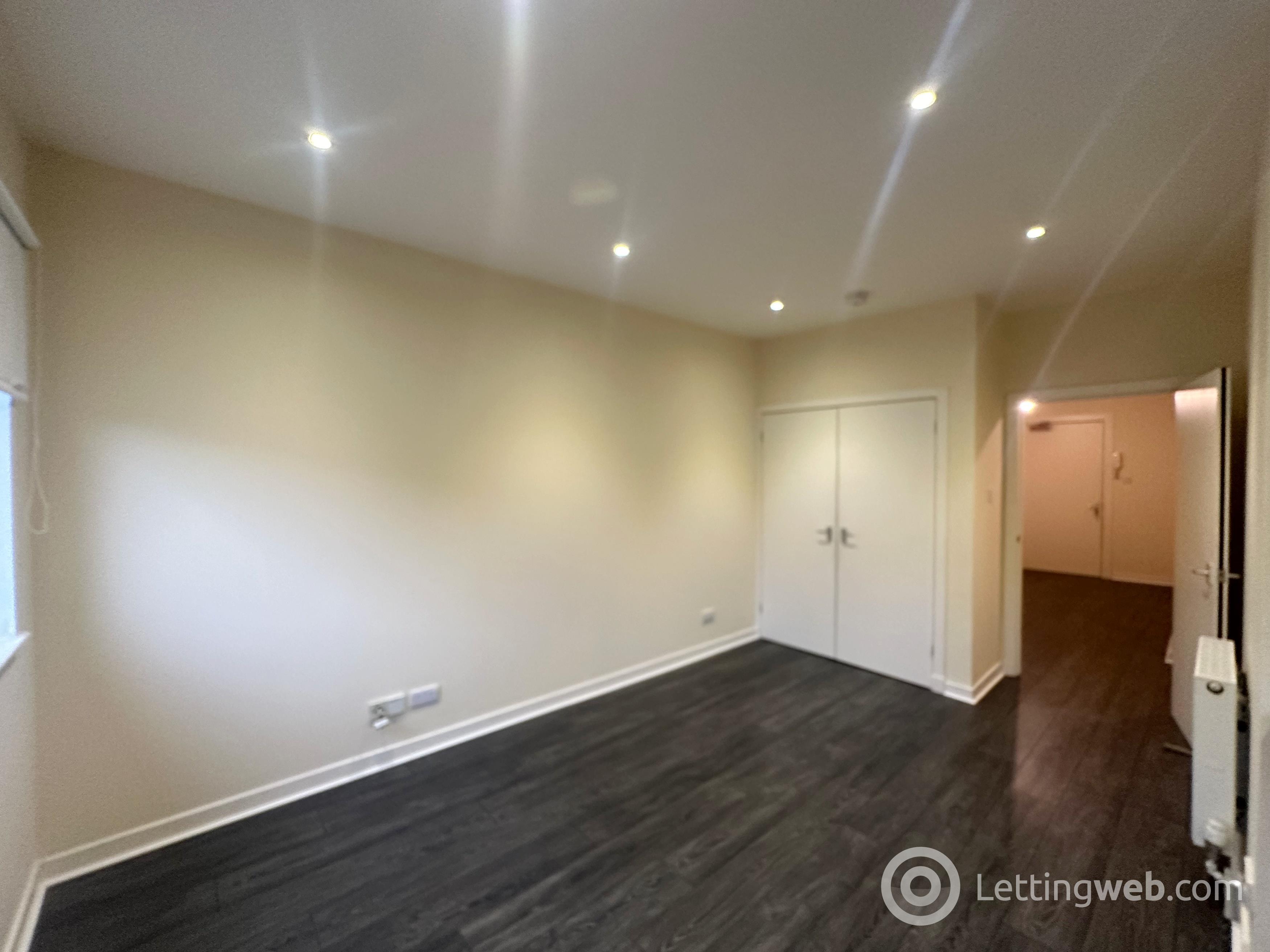 Property to rent in Young Street, Wishaw, ML2 8HJ