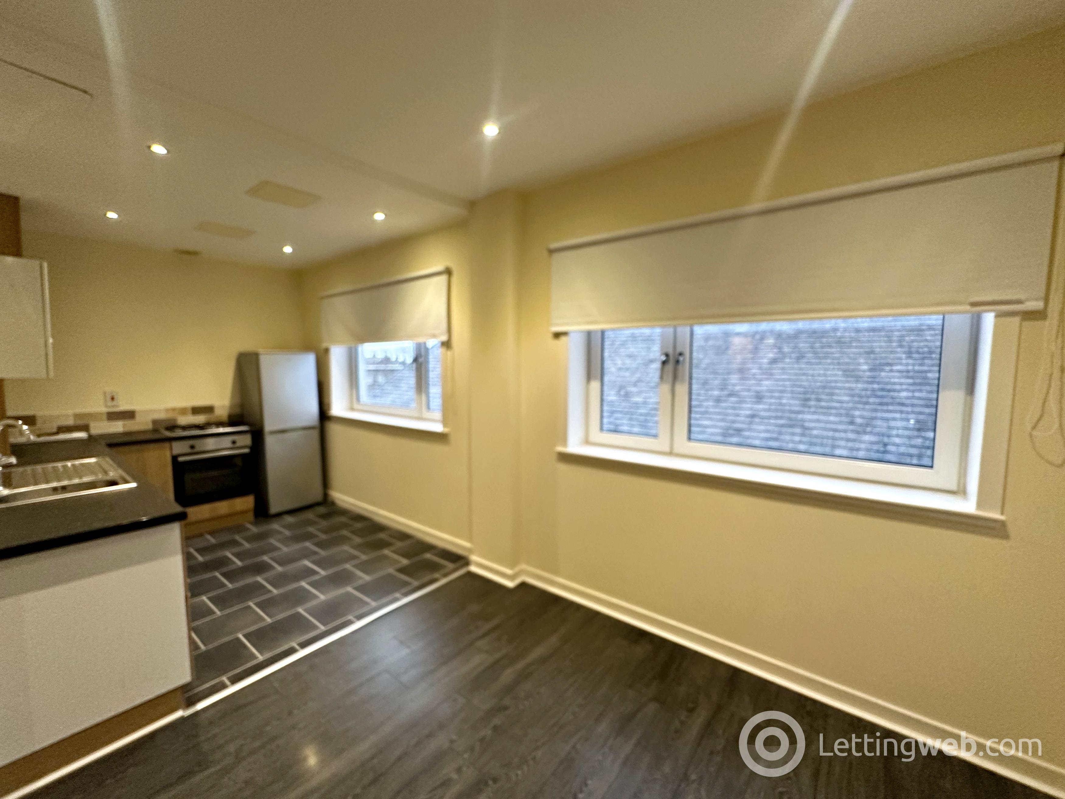 Property to rent in Young Street, Wishaw, ML2 8HJ