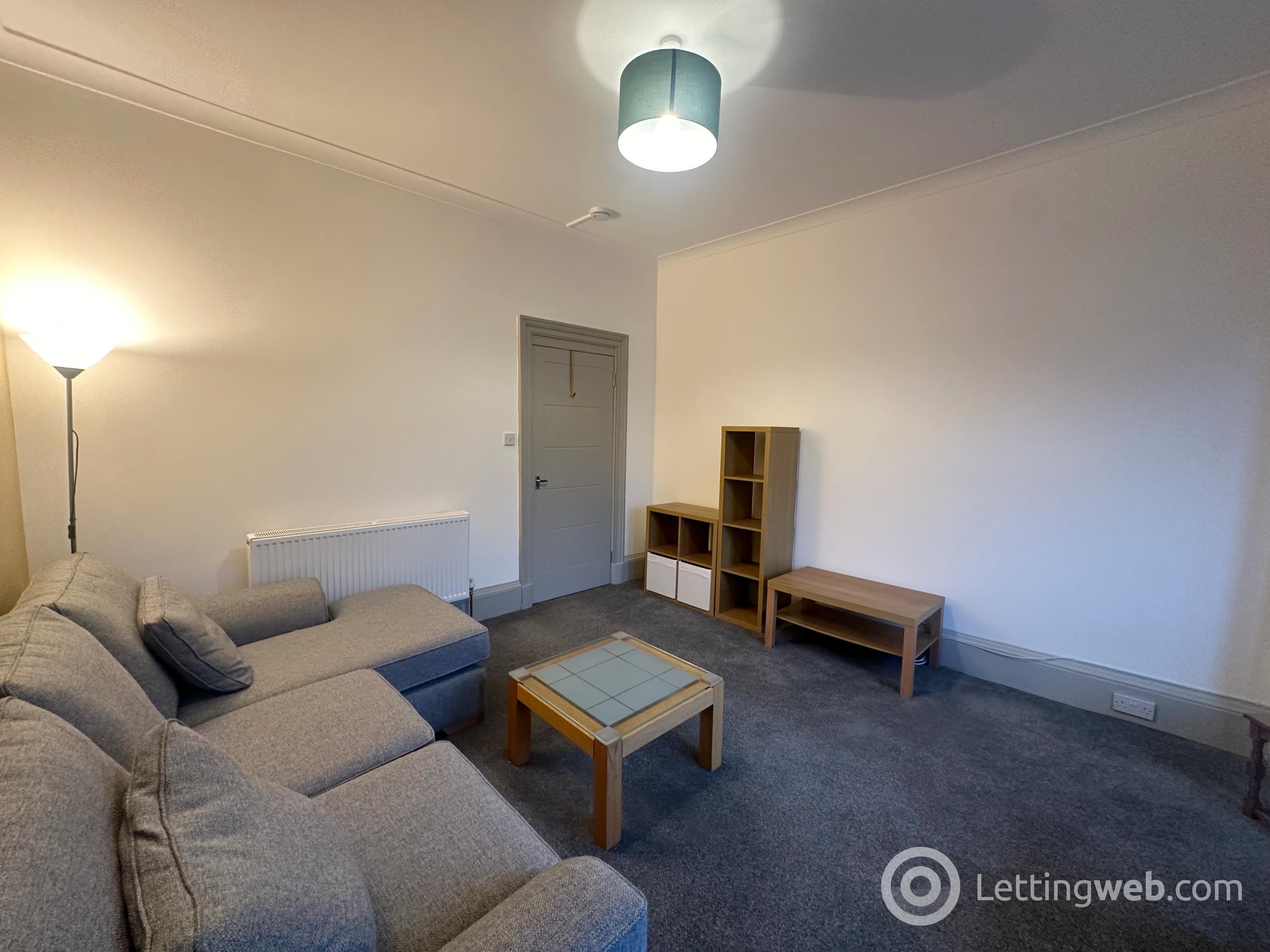 Property to rent in Commercial Road, Strathaven, ML10 6LX