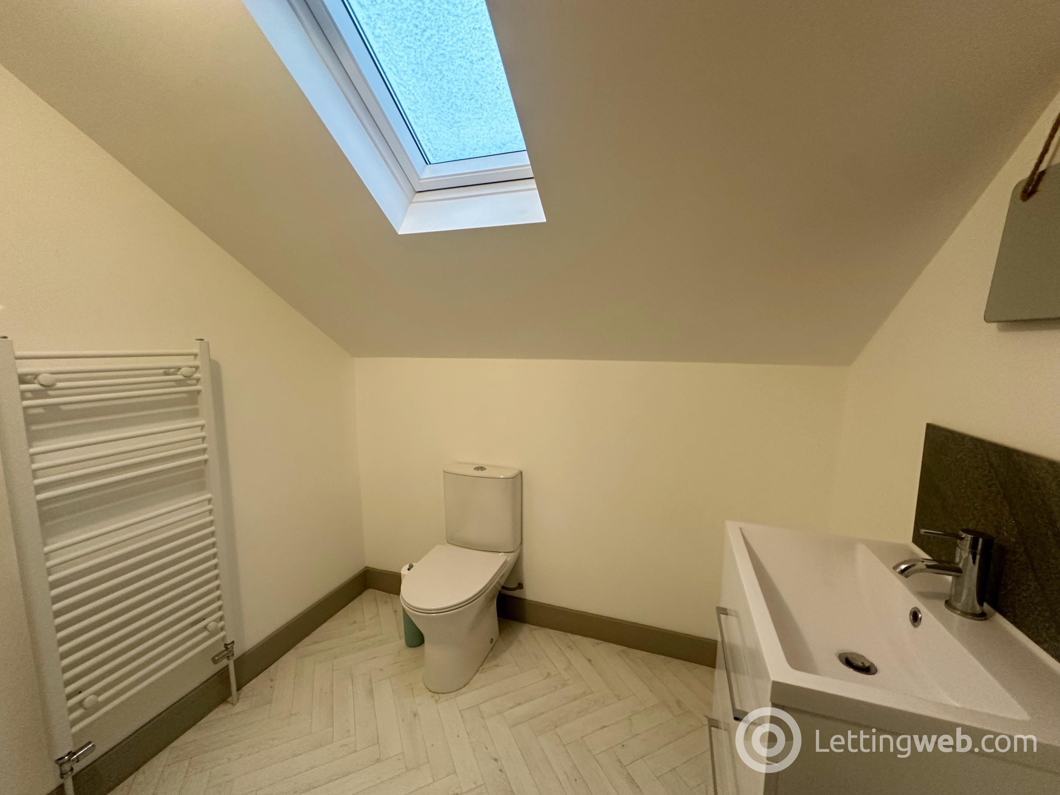 Property to rent in Commercial Road, Strathaven, ML10 6LX