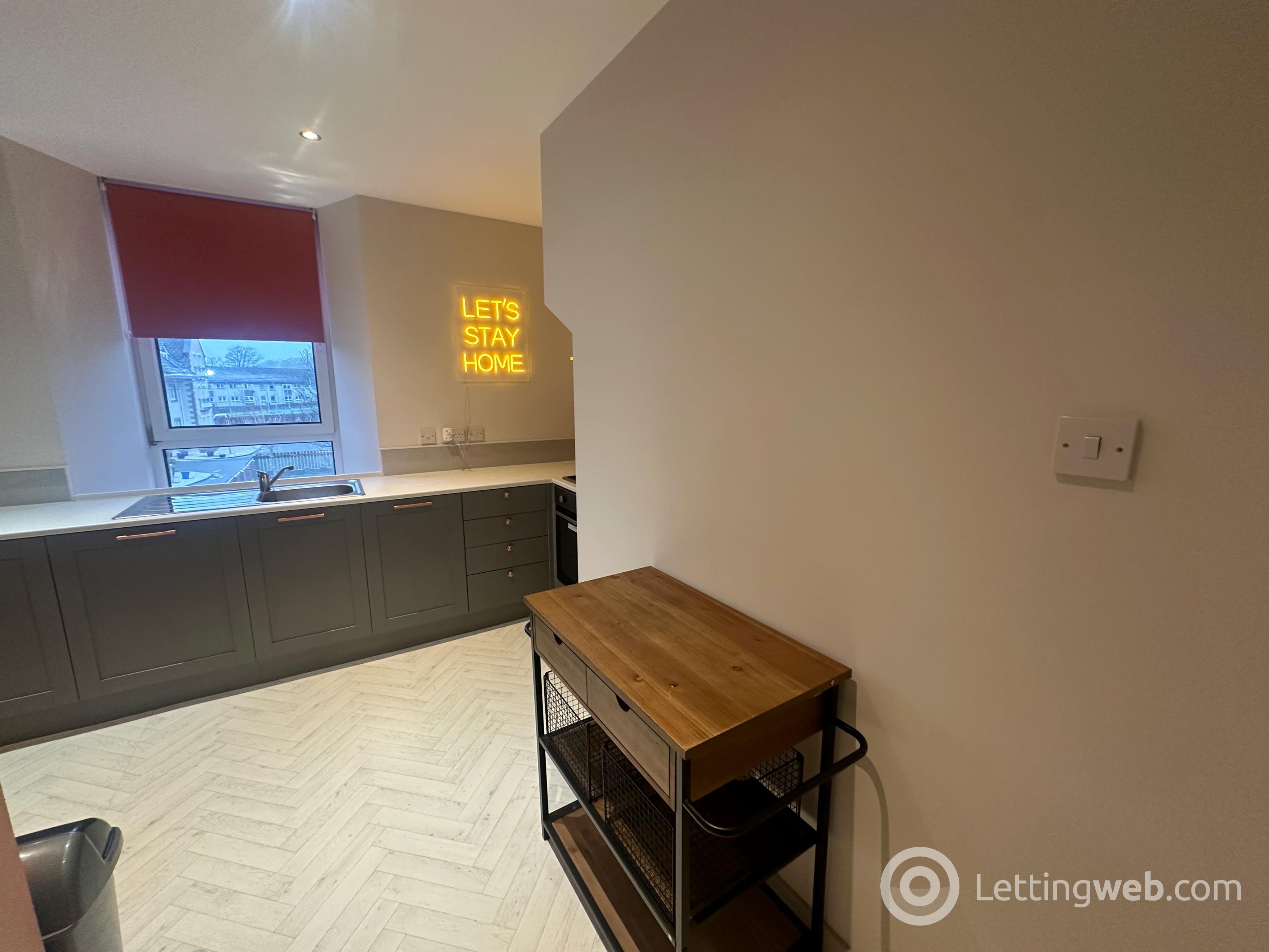 Property to rent in Commercial Road, Strathaven, ML10 6LX