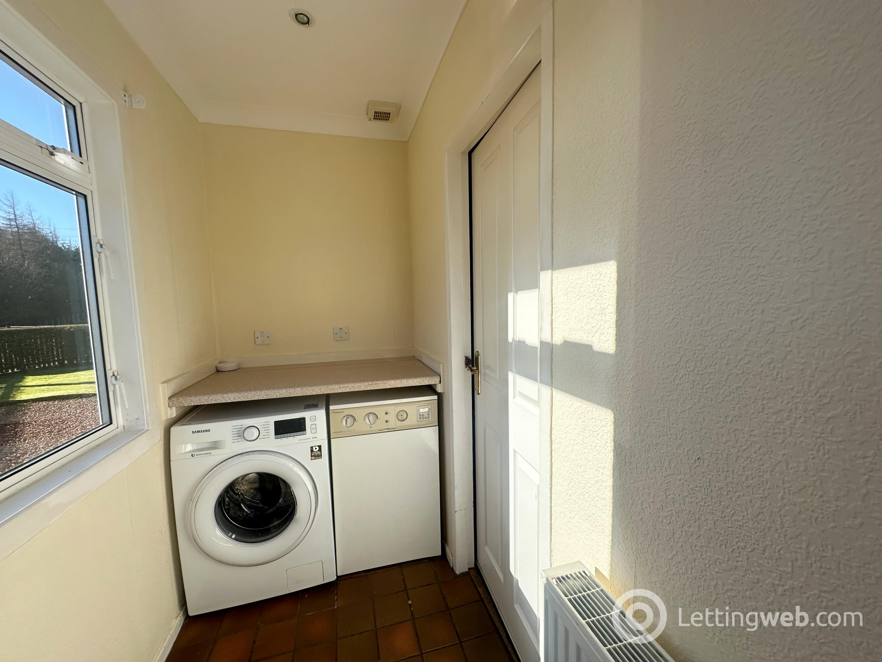 Property to rent in The Cottage, High Parks Farm, Hamilton, ML3 7UQ