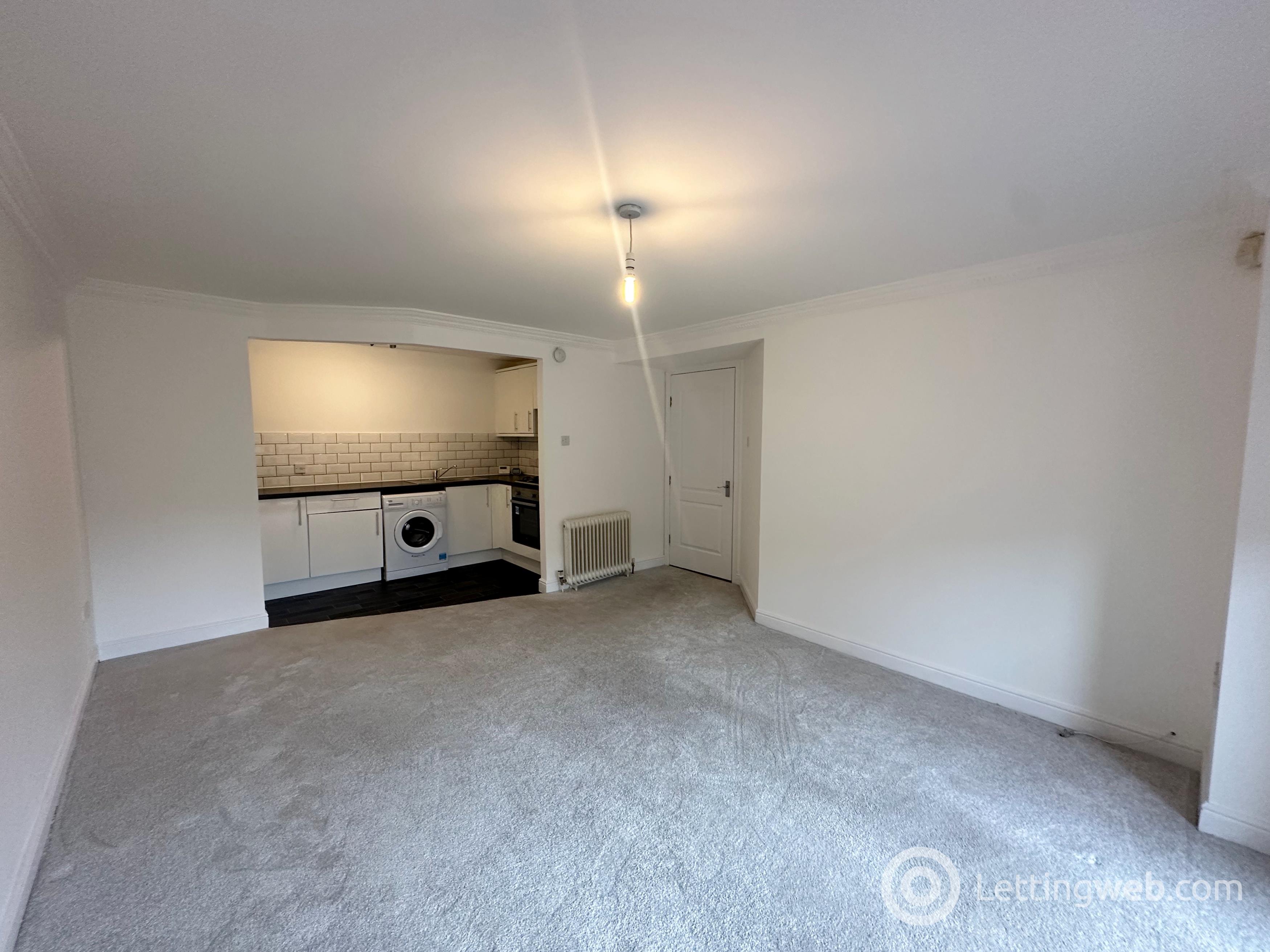 Property to rent in Silverwells Crescent, Bothwell, Glasgow, G71 8DP