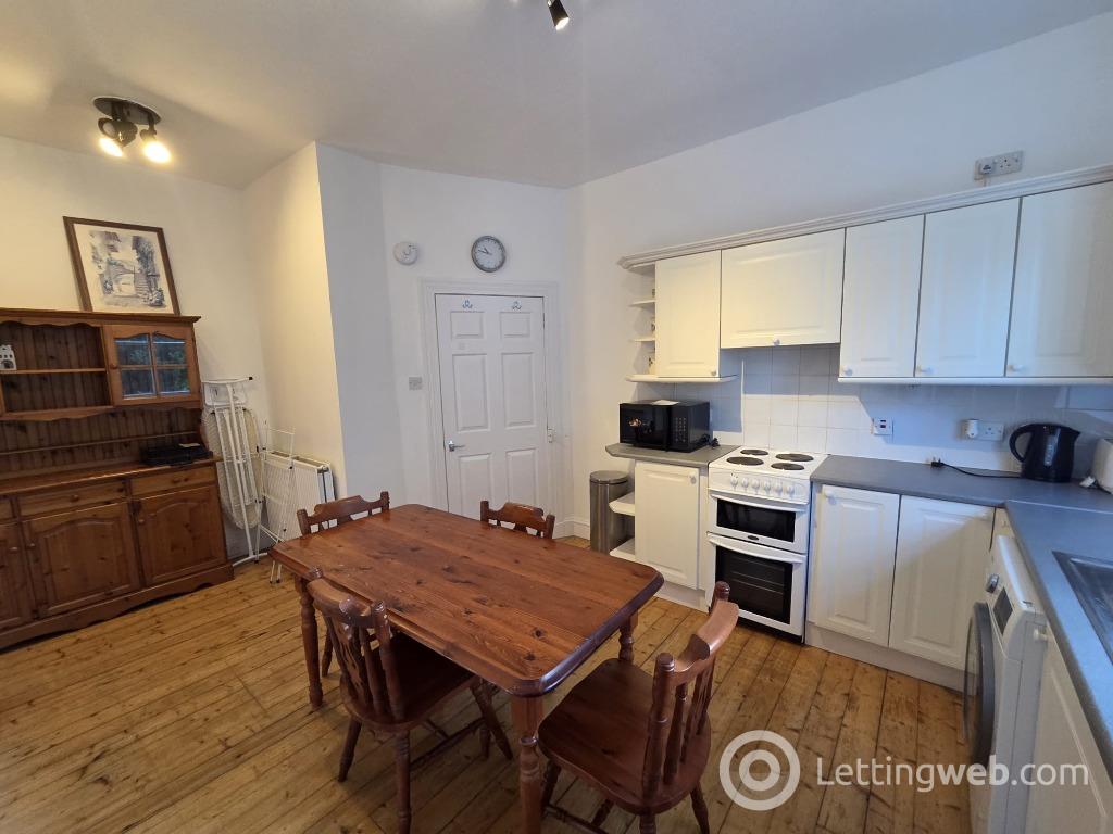 Property to rent in Forest Avenue, West End, Aberdeen, AB15 4TL