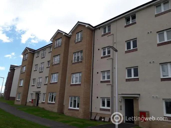 Property to rent in Black Loch Place, Dunfermline