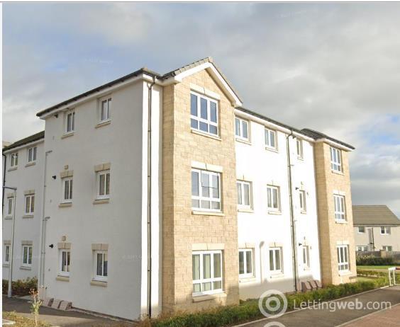 Property to rent in Old Duloch Court, Dunfermline