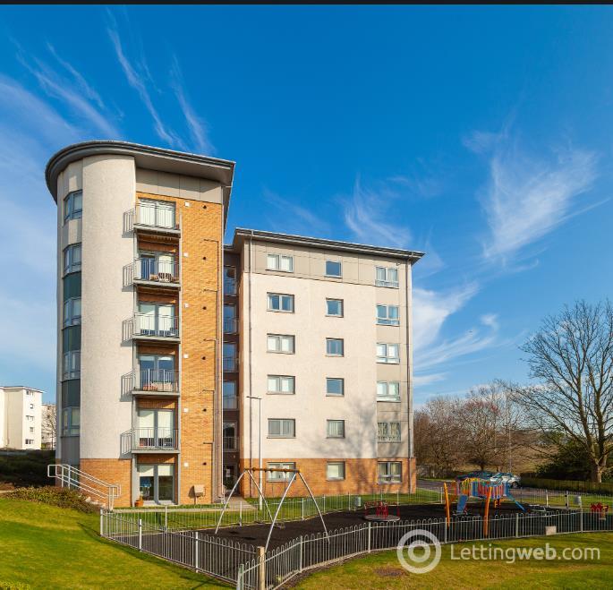 Property to rent in Pittencrieff Street, Dunfermline, KY12 8AW